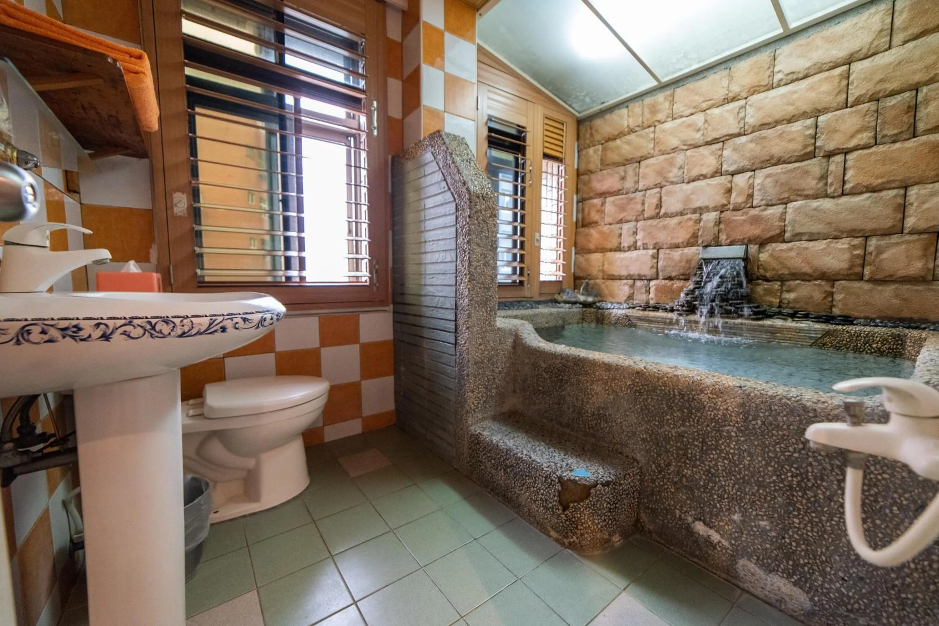 Bathroom in Shankou Hotspring Hotel