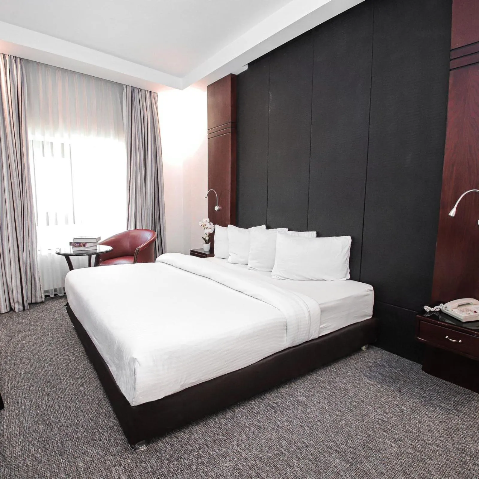 Bed in Torino Hotel Amman