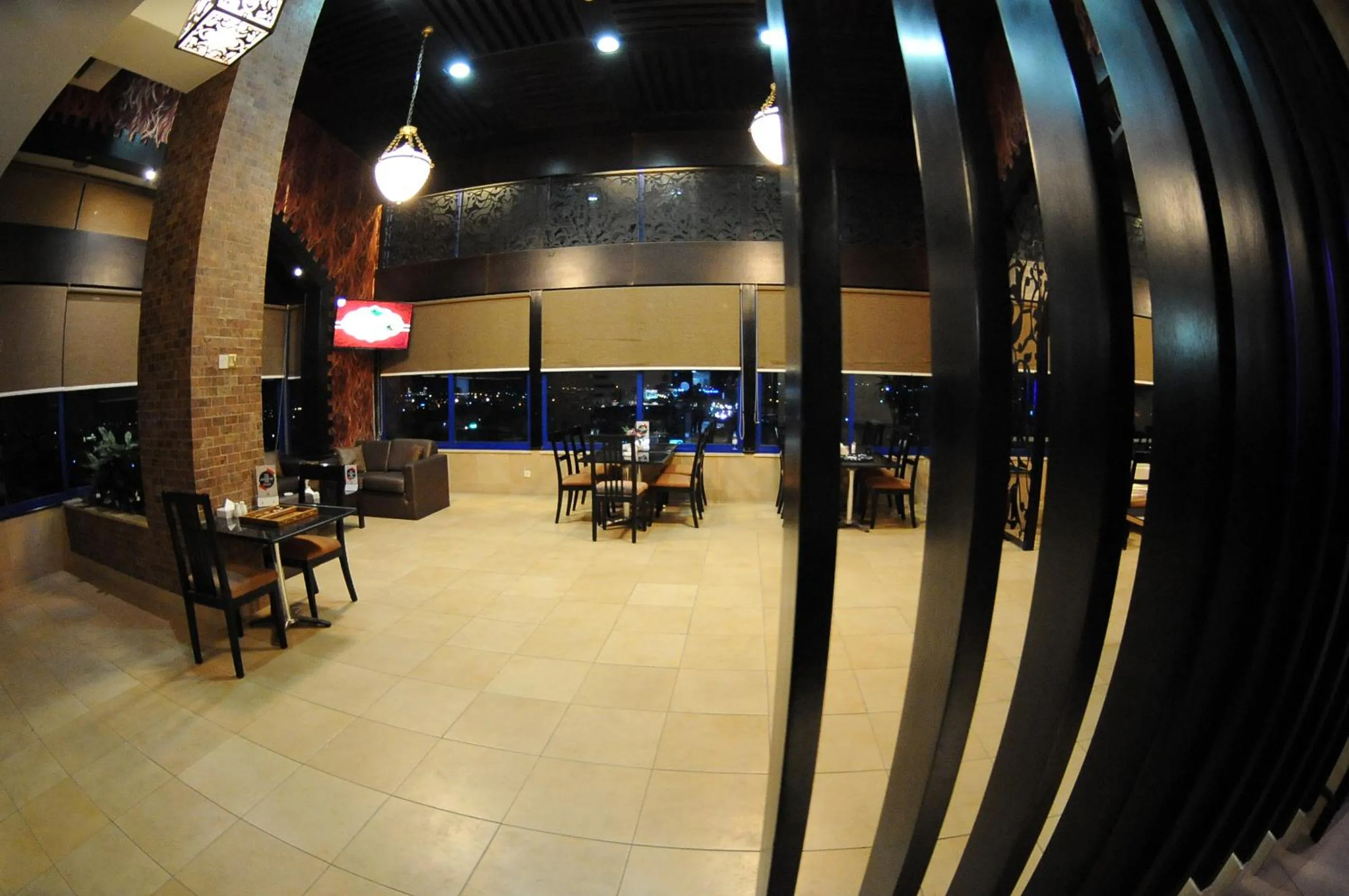 Restaurant/places to eat in Sadeen Amman Hotel