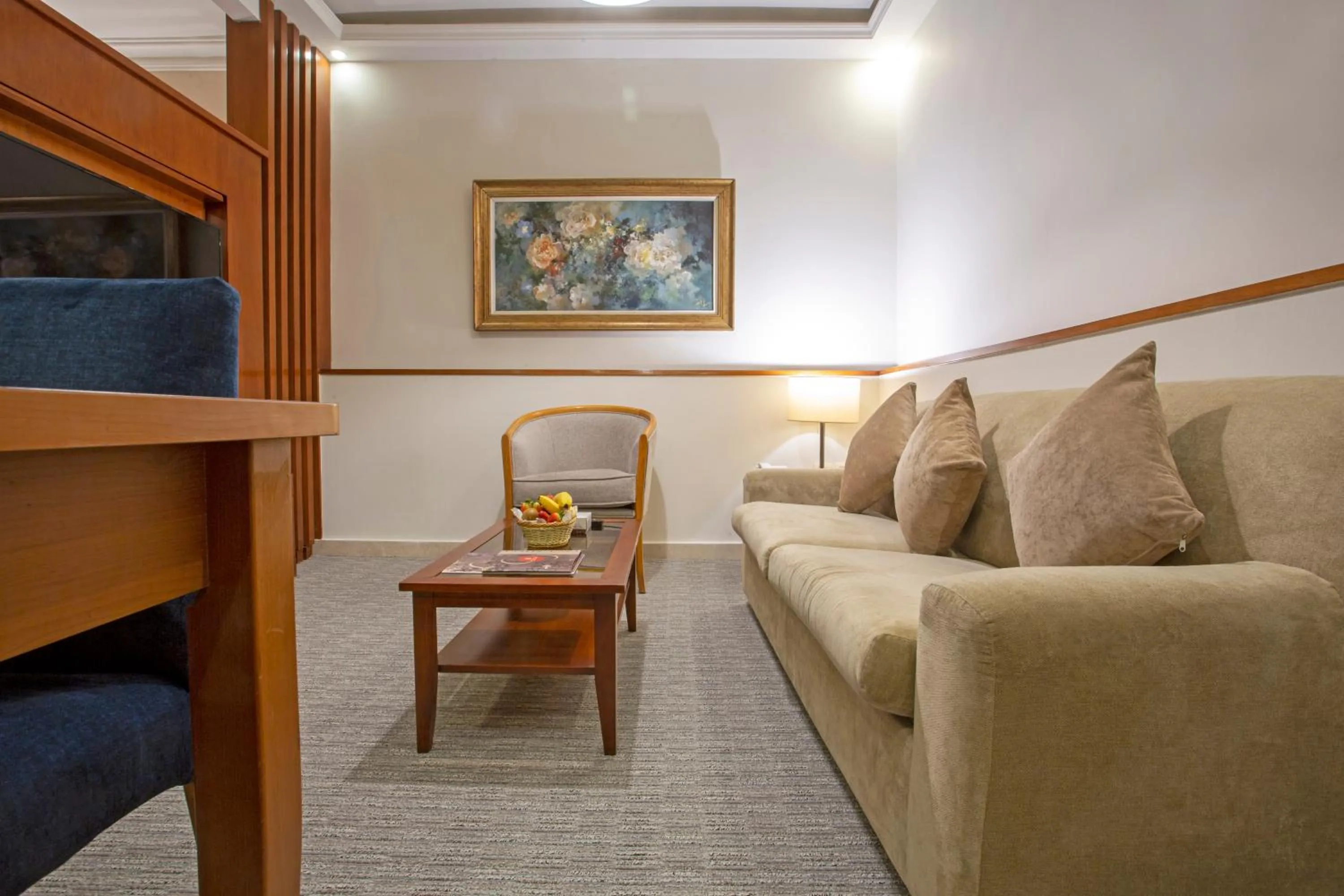 Living room in Sadeen Amman Hotel