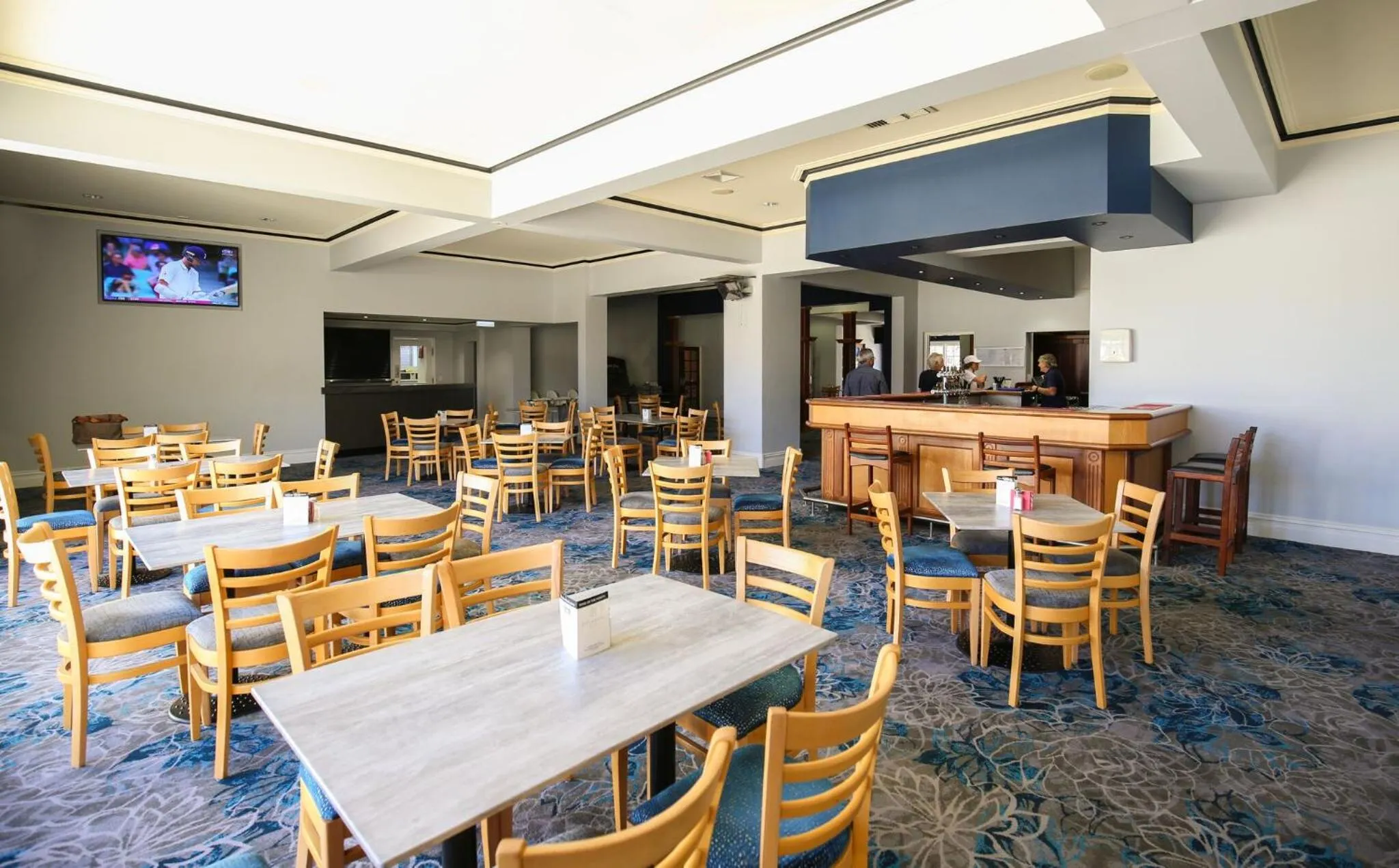 Restaurant/places to eat in Esplanade Hotel Busselton
