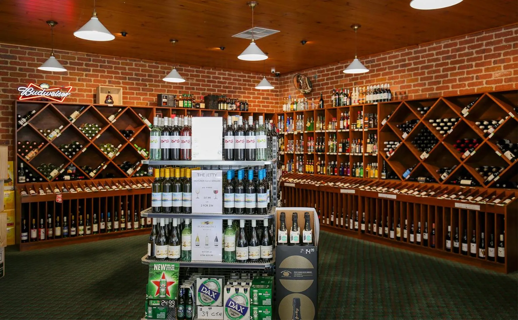 Drinks in Esplanade Hotel Busselton