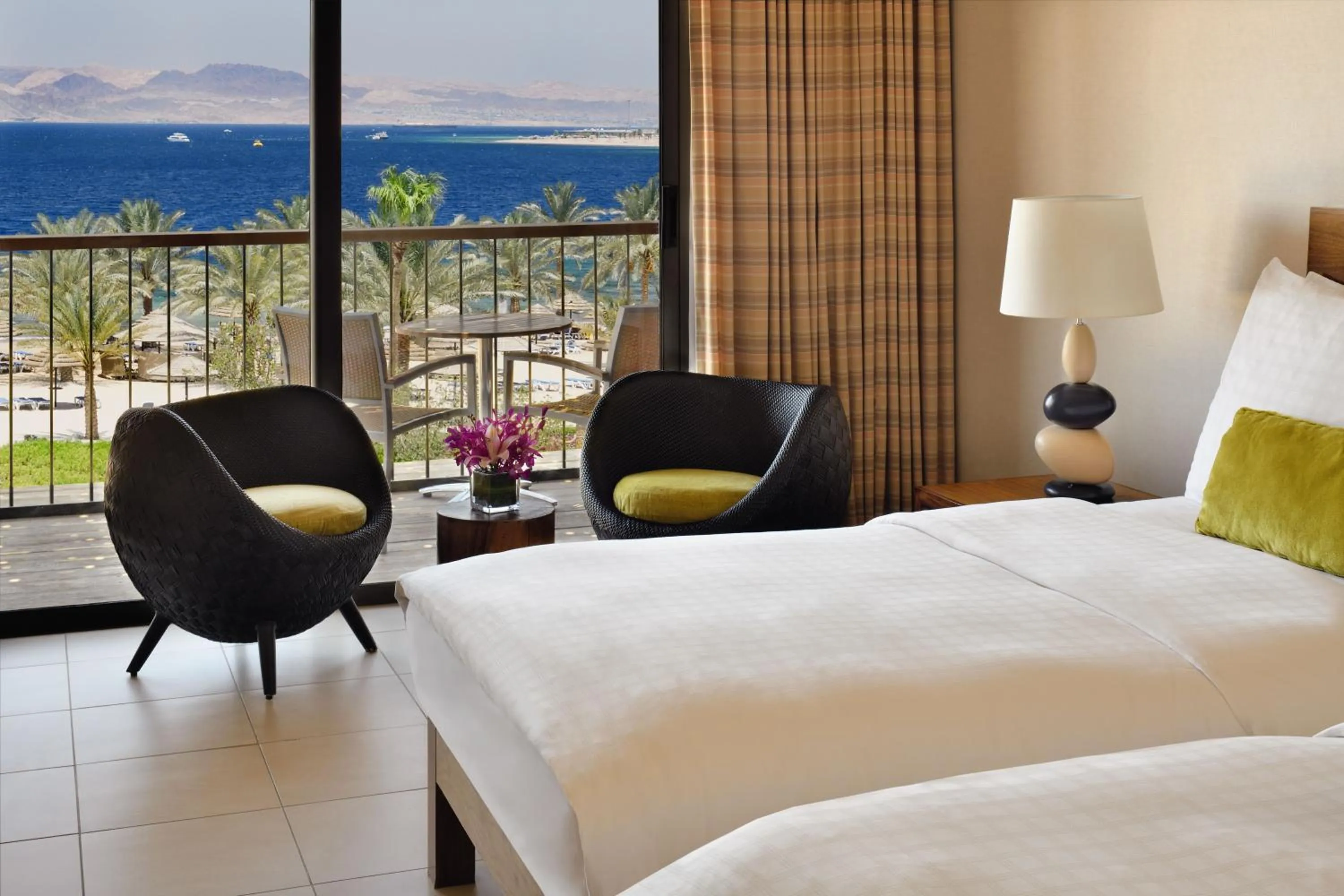 Bed in Mövenpick Resort & Spa Tala Bay Aqaba