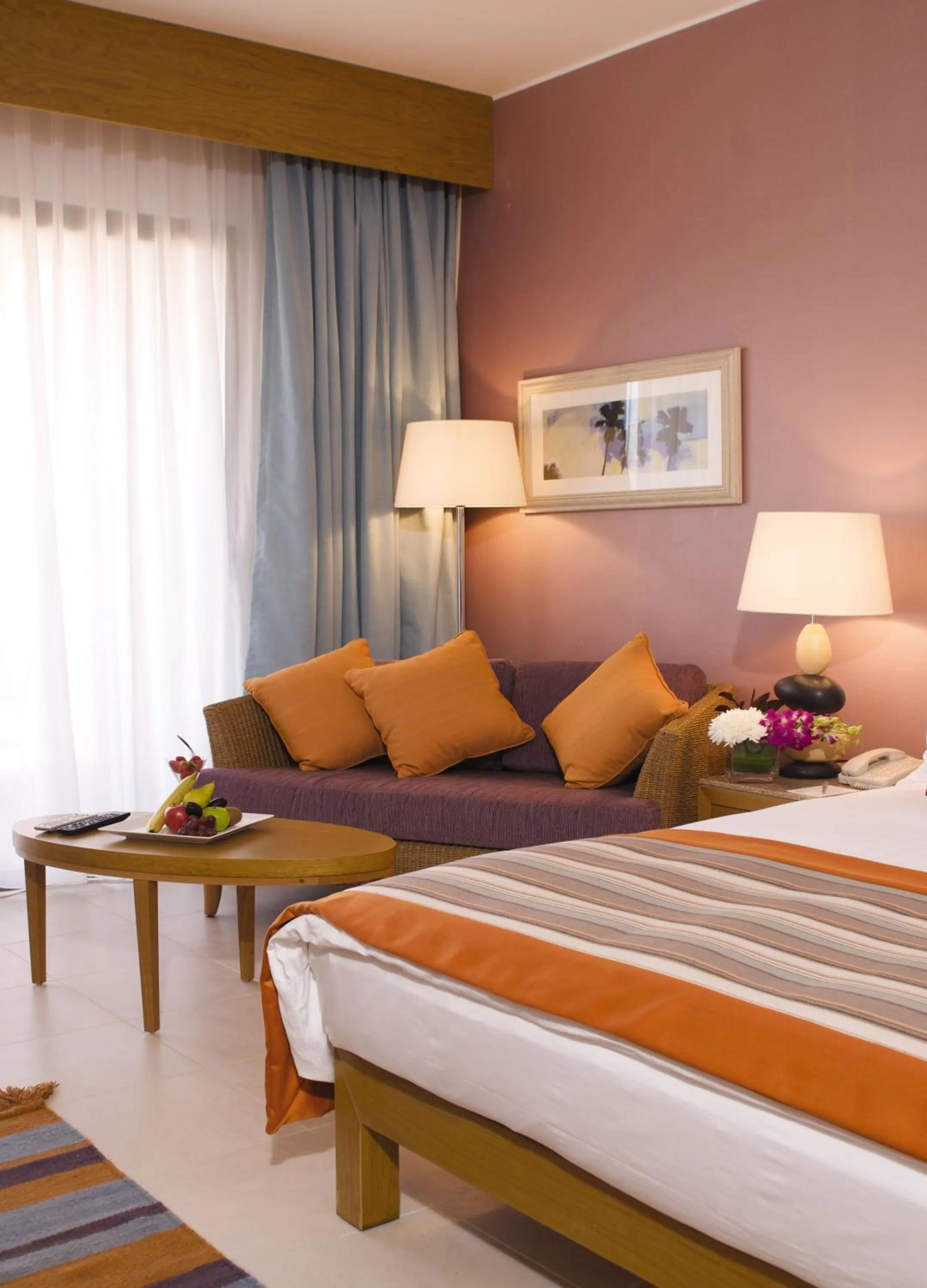 Bed in Mövenpick Resort & Spa Tala Bay Aqaba