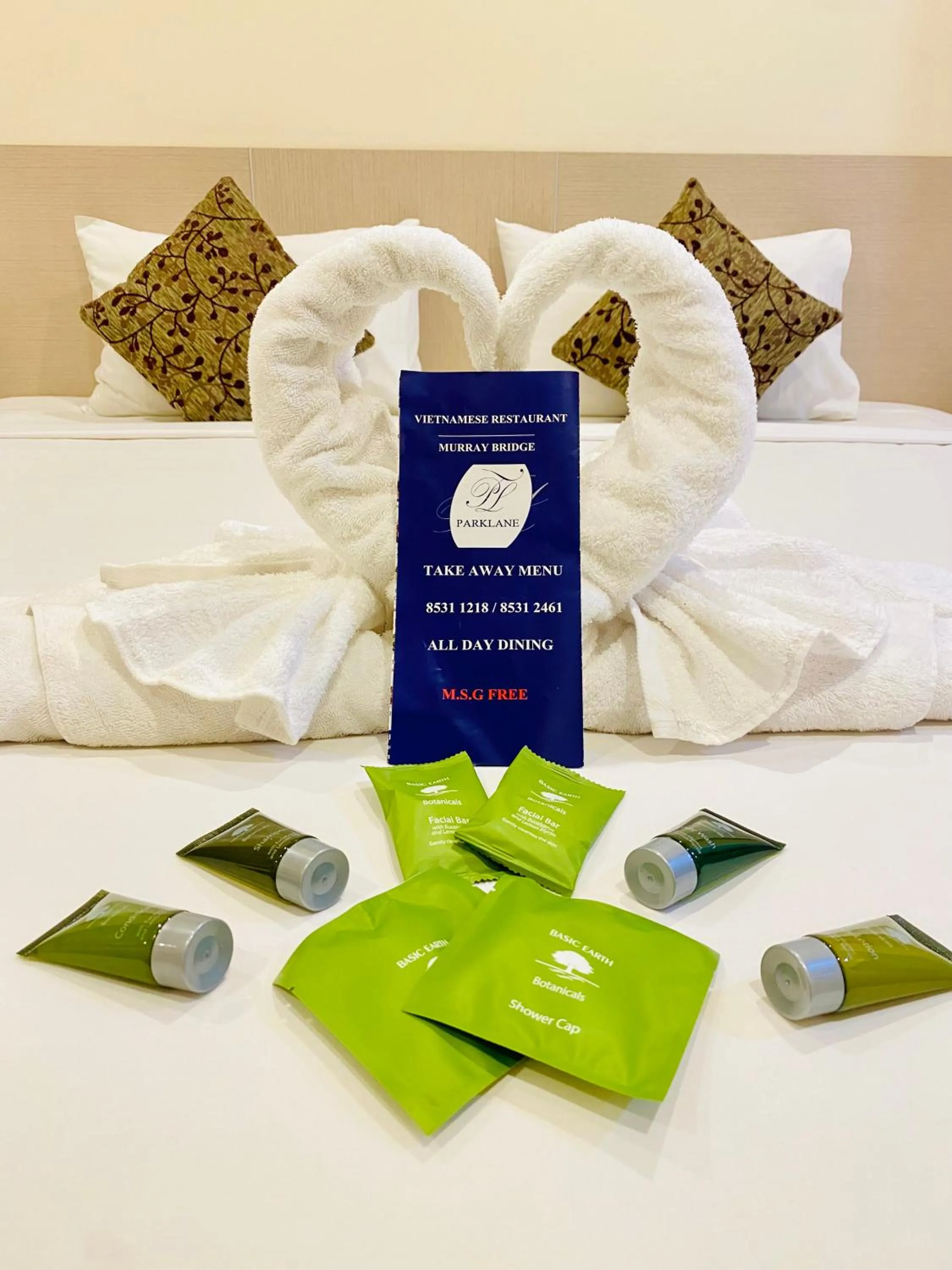 Bed in Parklane Motel Murray Bridge