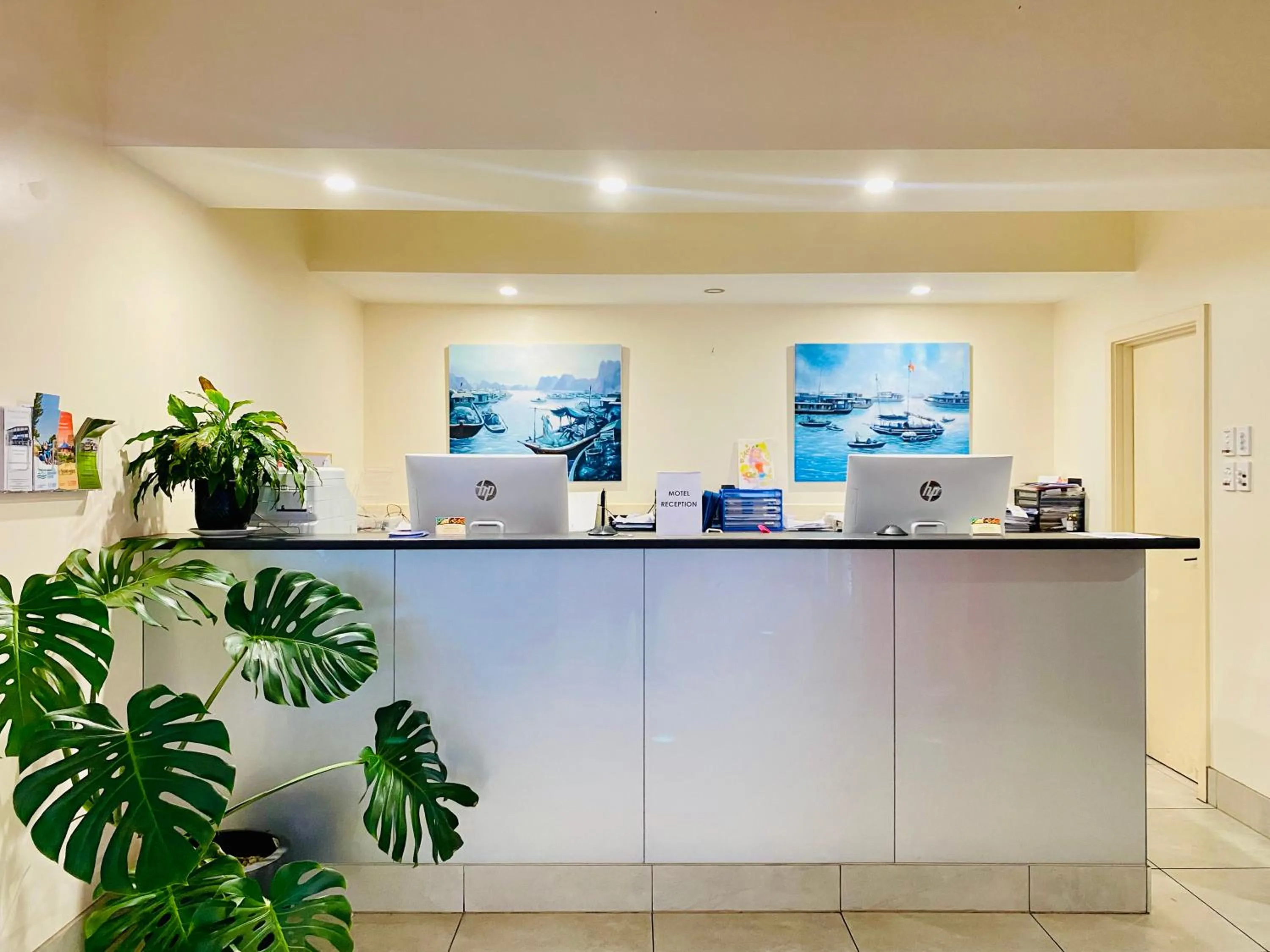 Lobby or reception in Parklane Motel Murray Bridge