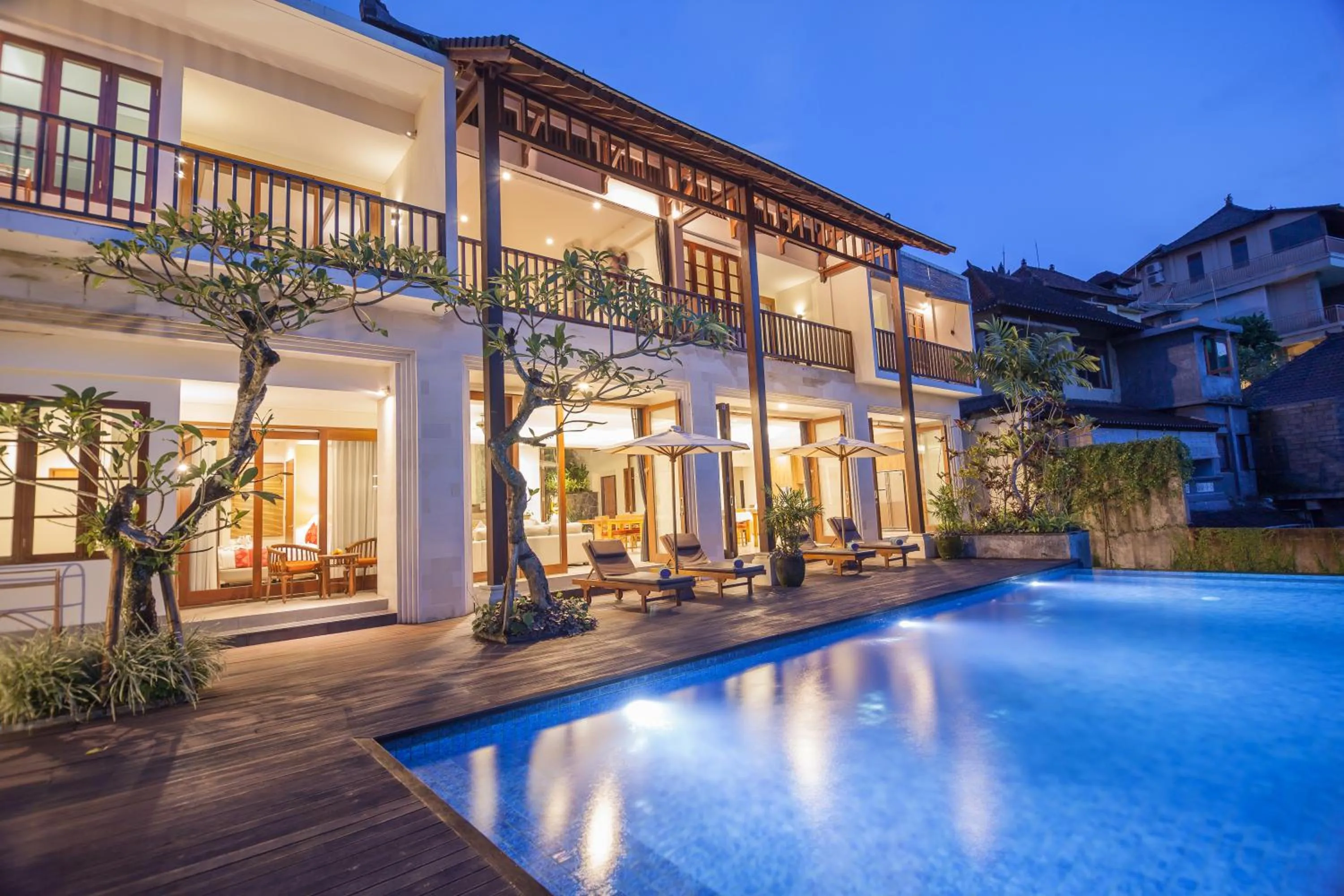 Swimming pool in River Sakti Ubud by Prasi