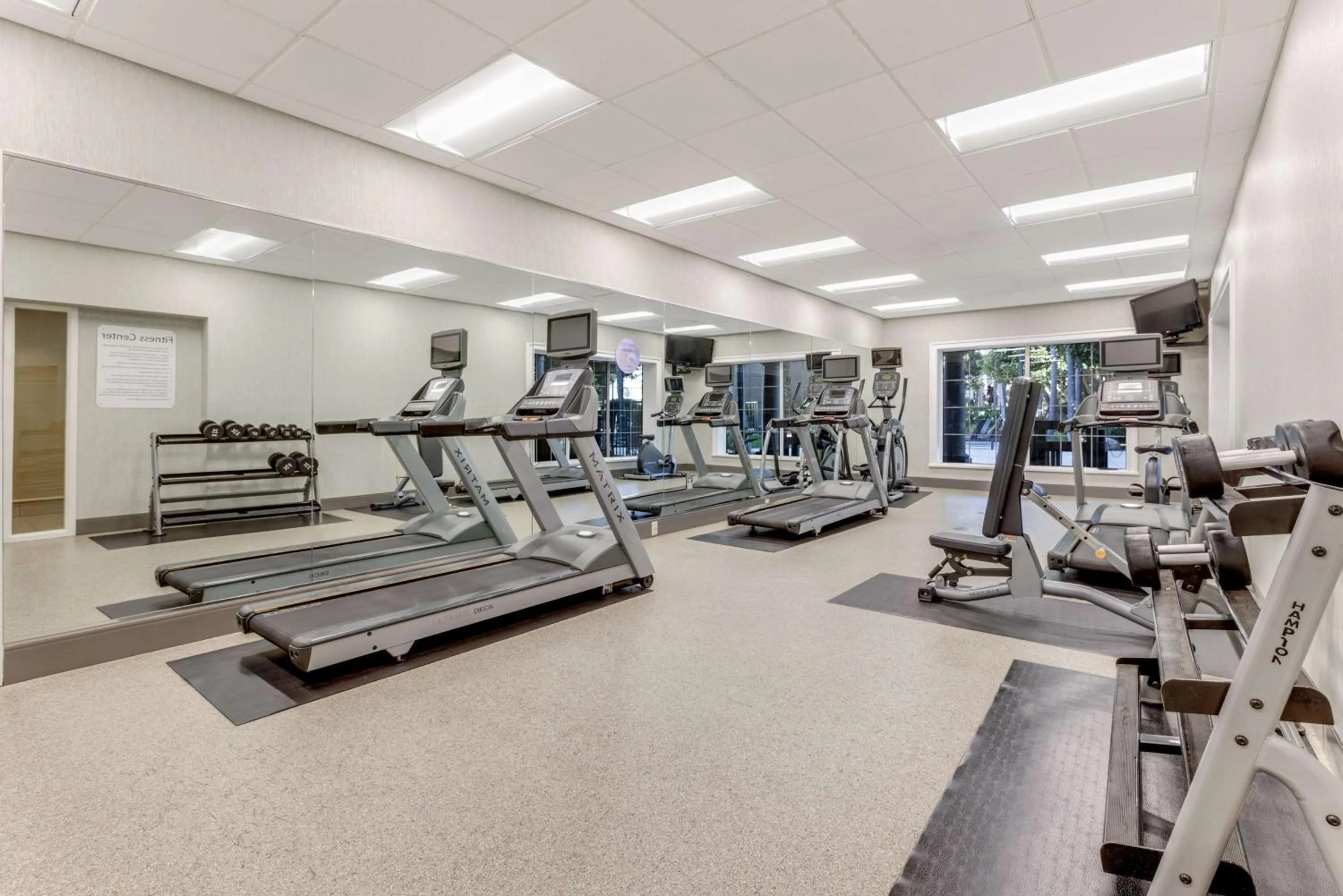 Fitness centre/facilities in Sonesta Anaheim Resort Area
