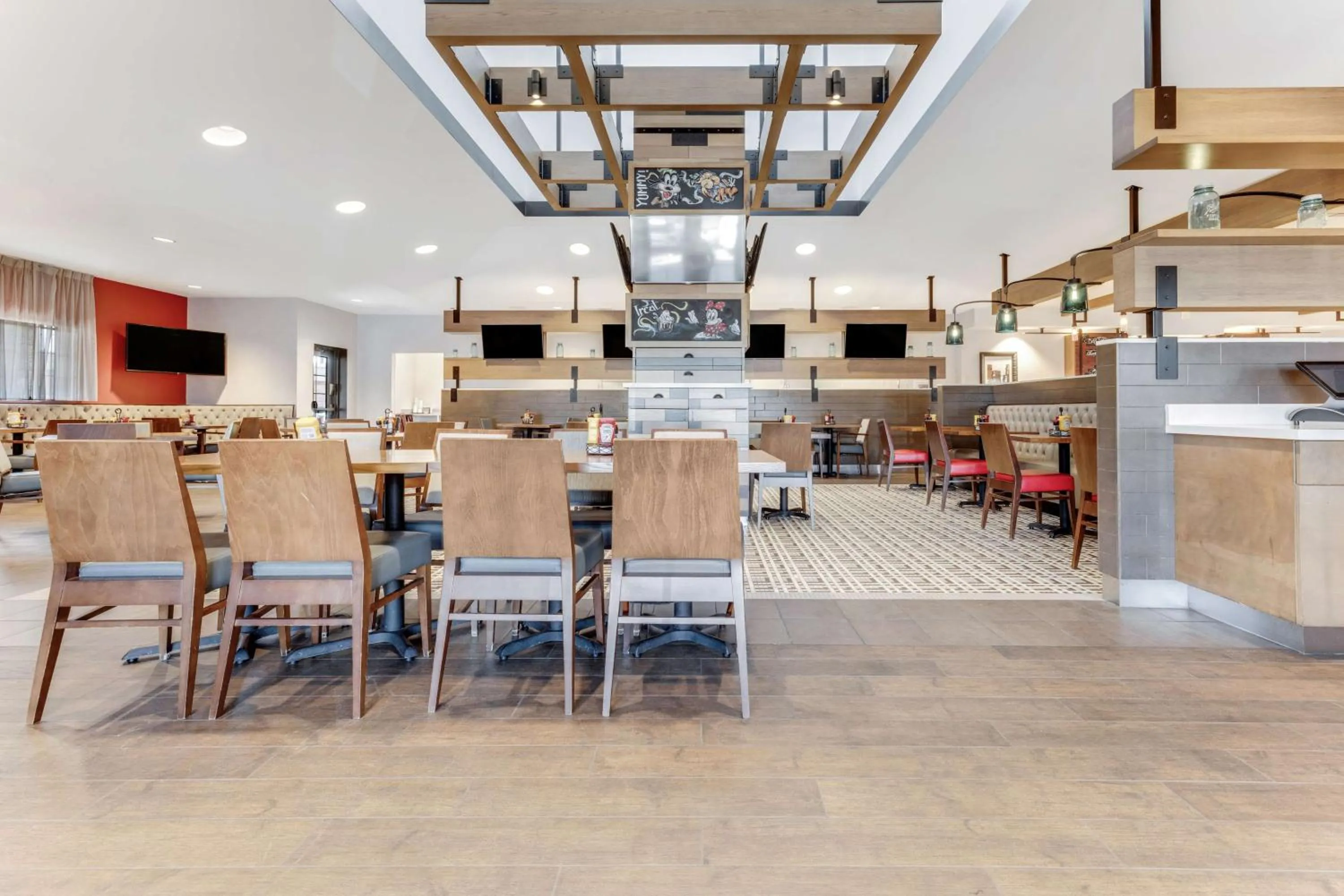 Restaurant/places to eat in Sonesta Anaheim Resort Area