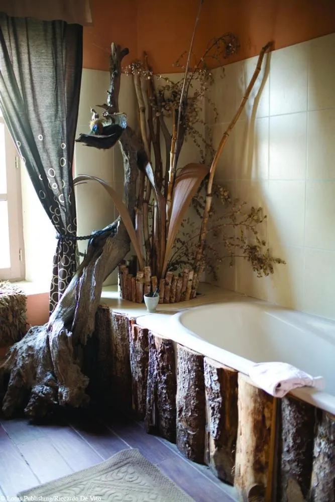 Bathroom in Demeure de Digoine "Chambre d'Hotes"