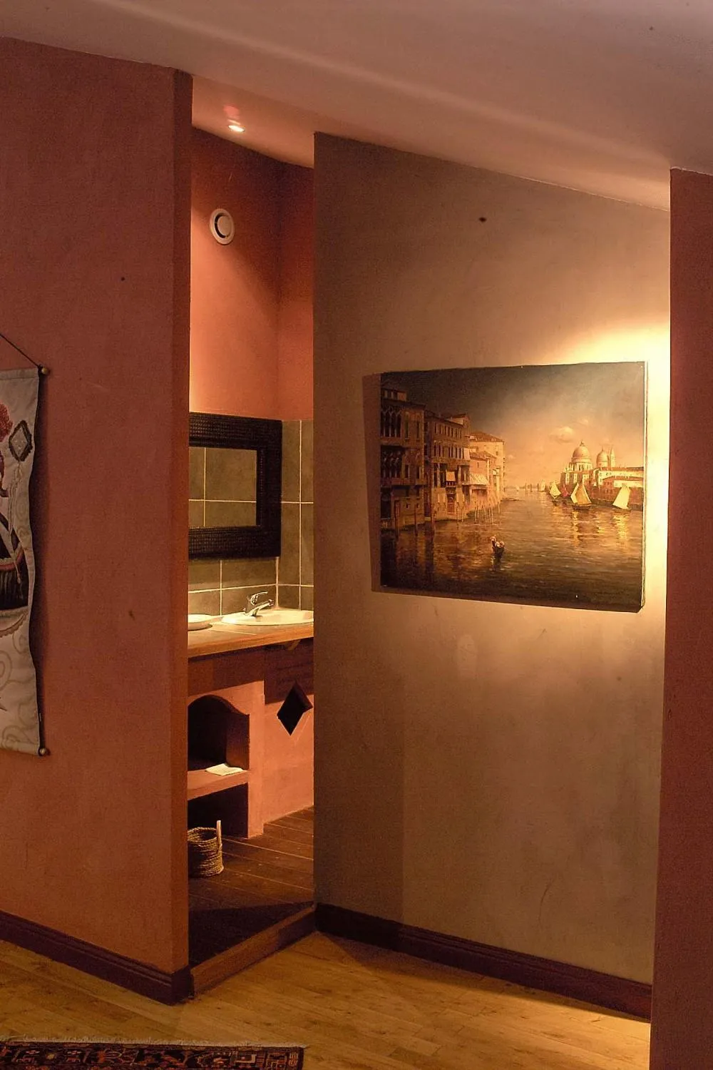 Bathroom in Demeure de Digoine "Chambre d'Hotes"