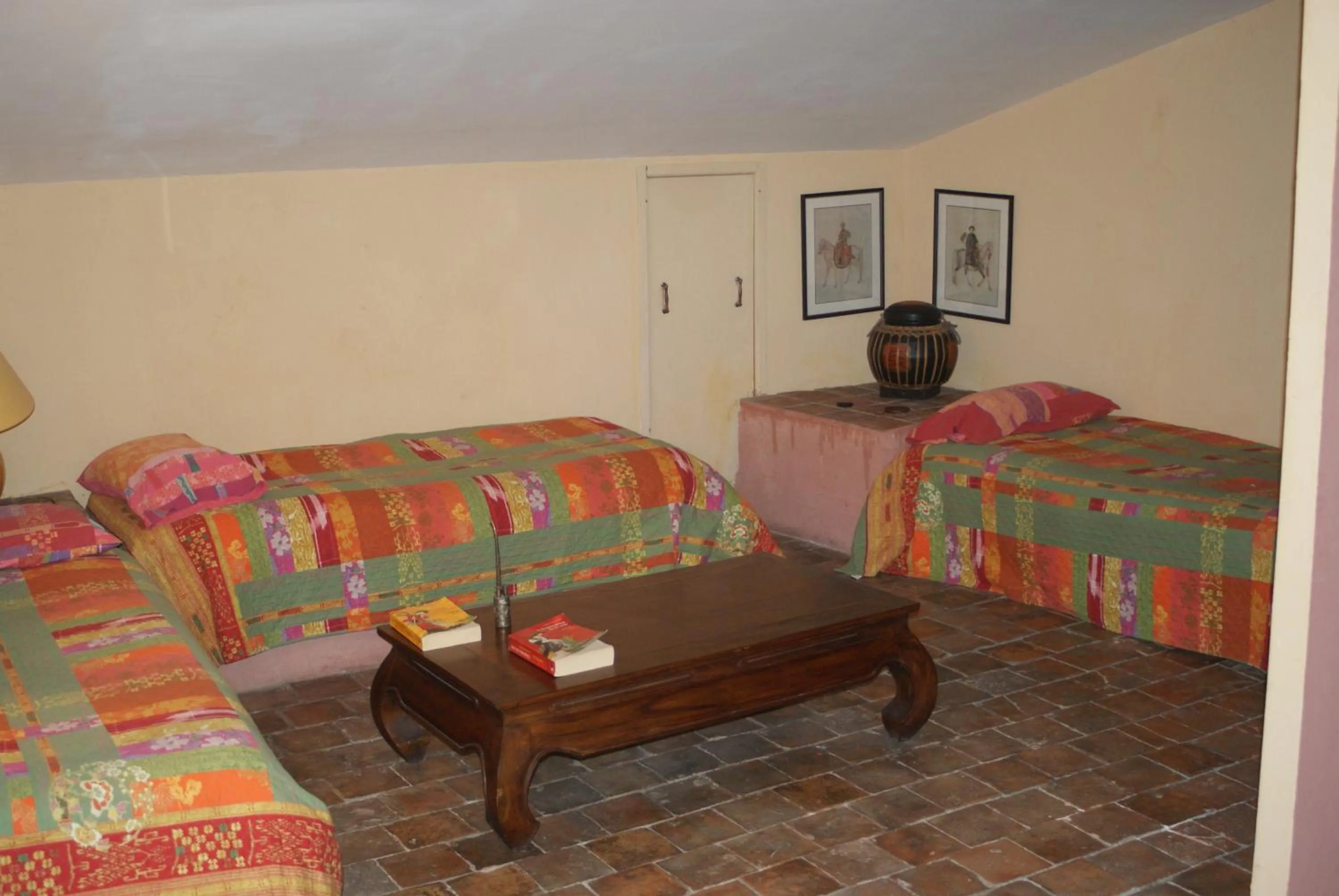 Bed in Demeure de Digoine "Chambre d'Hotes"