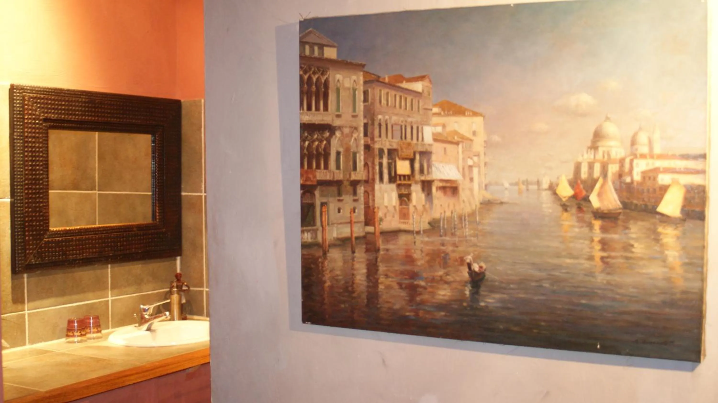 Decorative detail in Demeure de Digoine "Chambre d'Hotes"