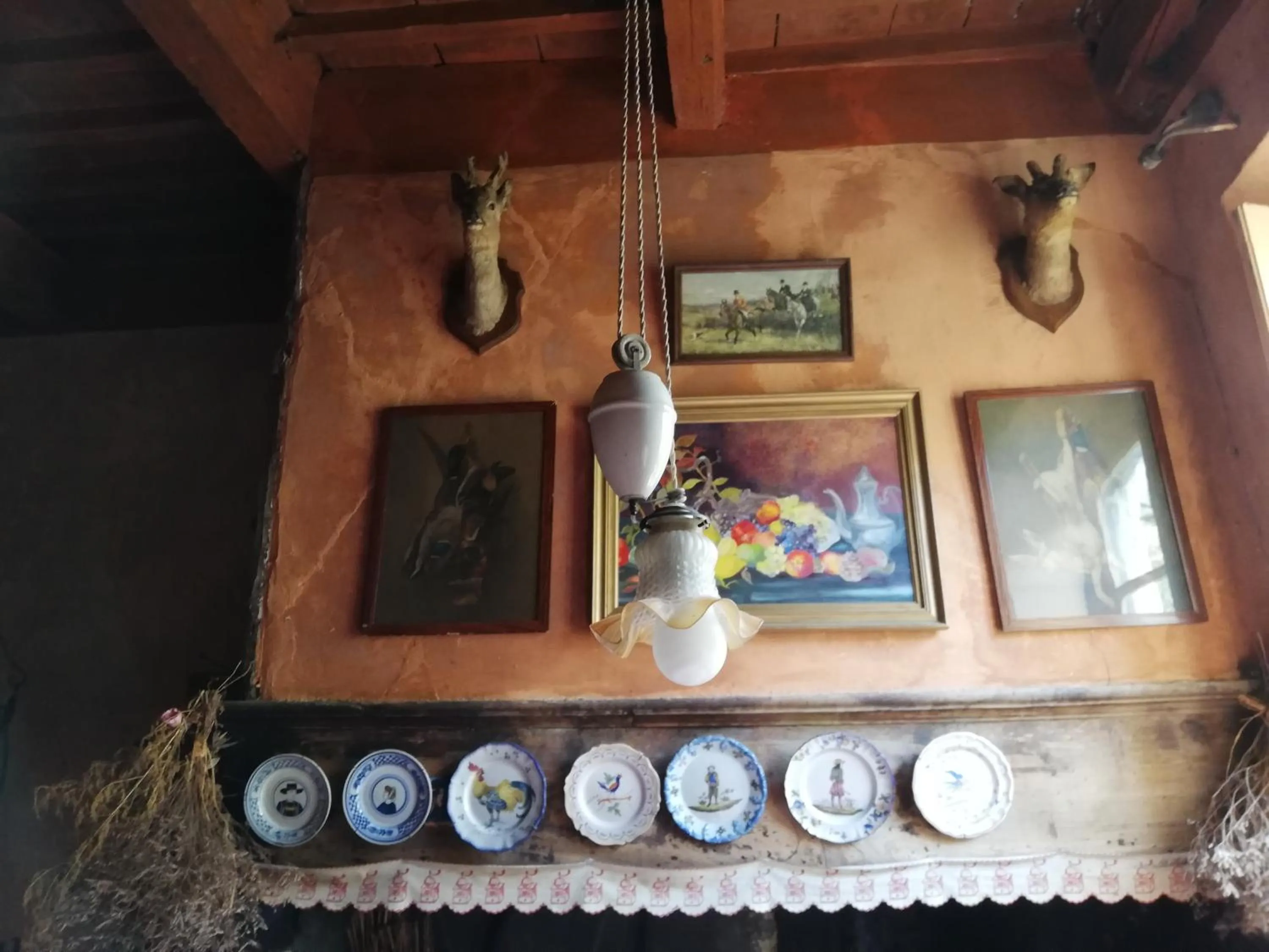 Restaurant/places to eat in Demeure de Digoine "Chambre d'Hotes"