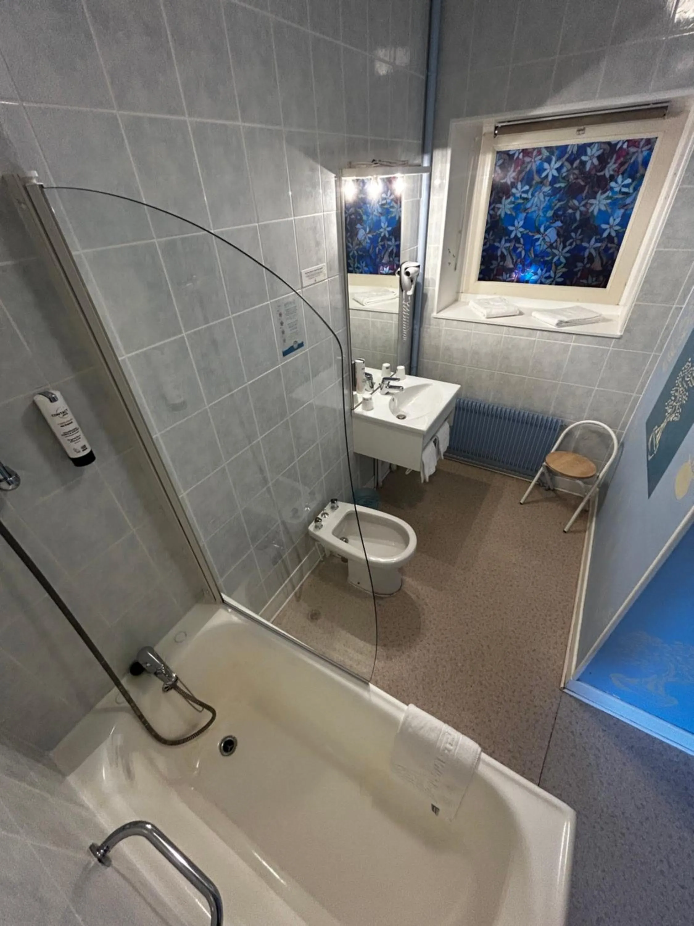 Bathroom in Au Soleil d'Or