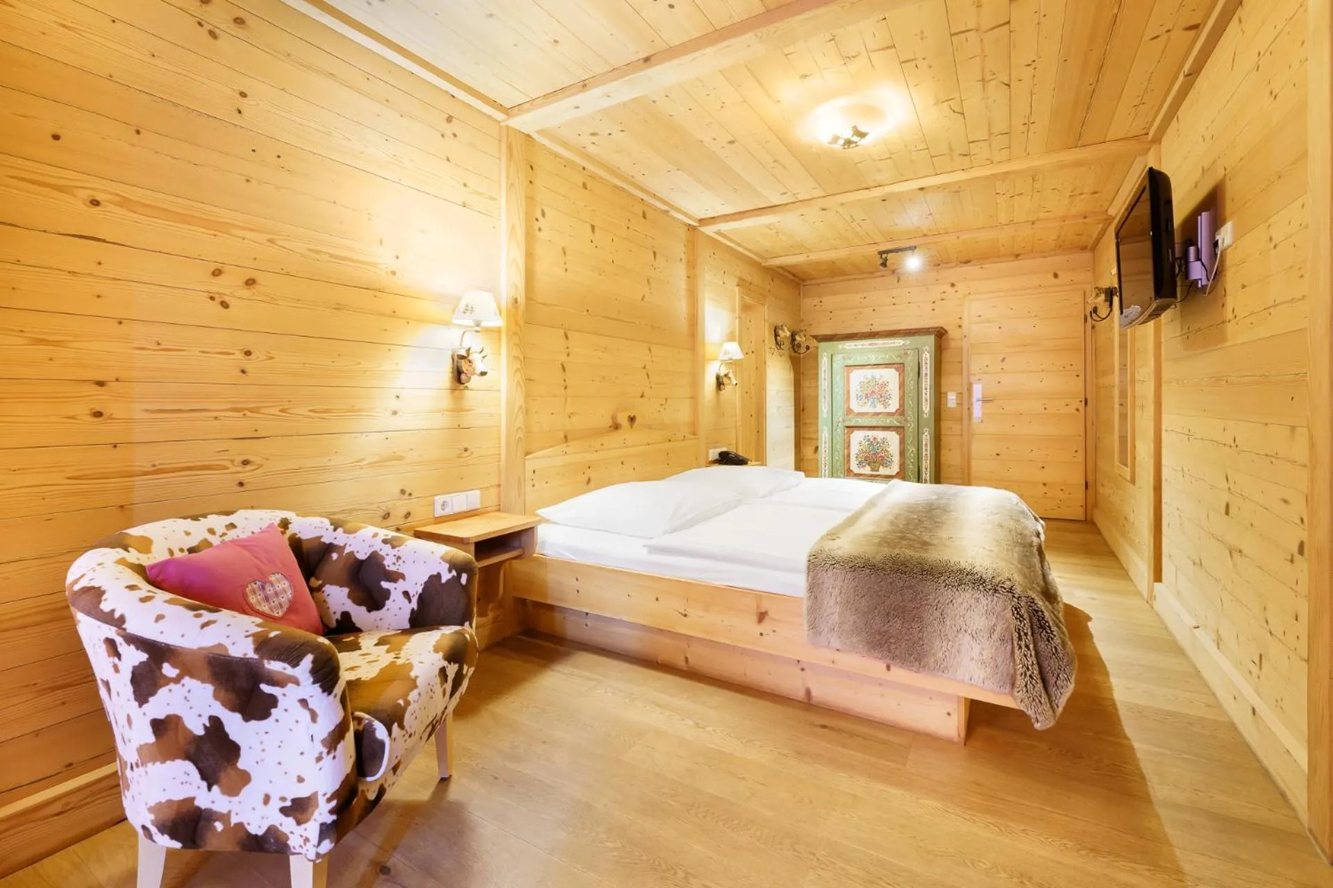 Bedroom, Bed in Hotel Schlehdorn