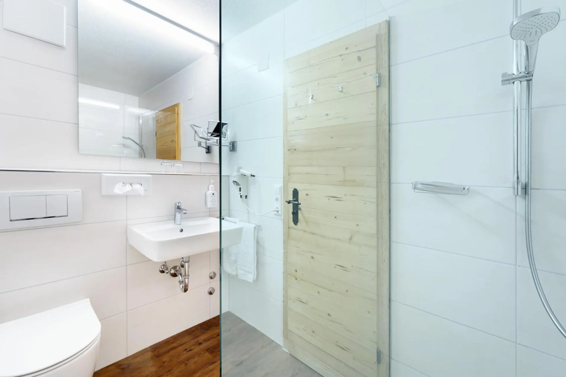 Bathroom in Hotel Schlehdorn