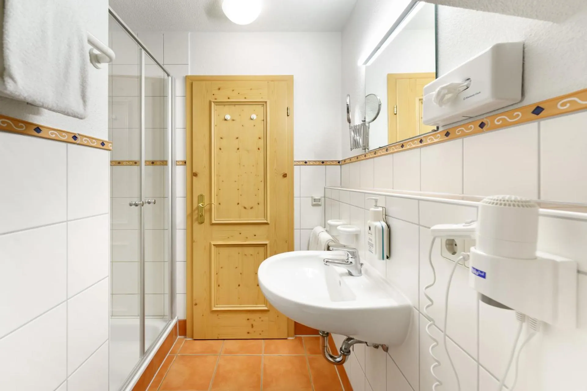 Shower in Hotel Schlehdorn