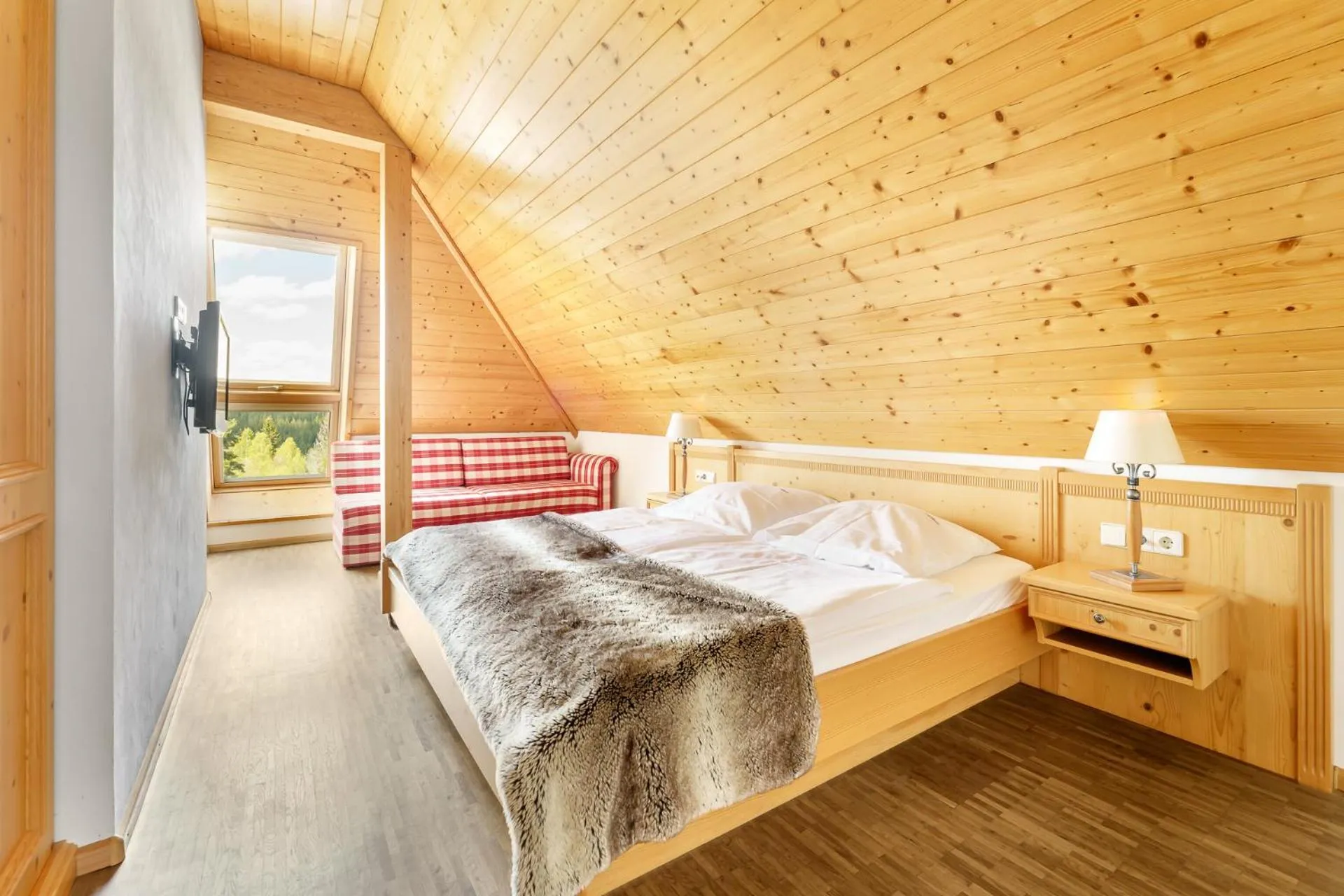 Bedroom, Bed in Hotel Schlehdorn