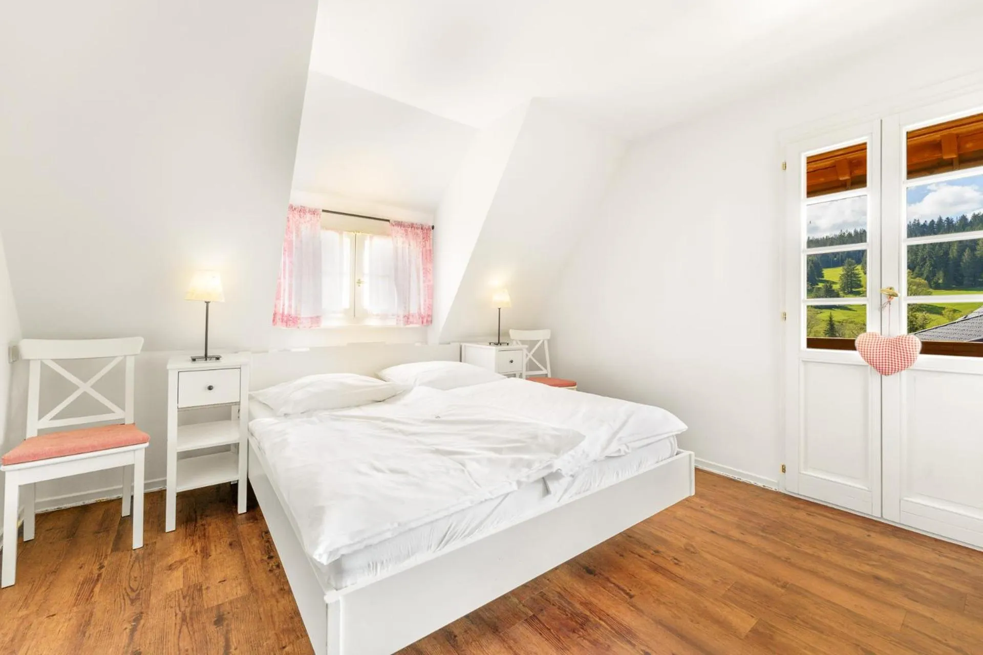 Bedroom, Bed in Hotel Schlehdorn