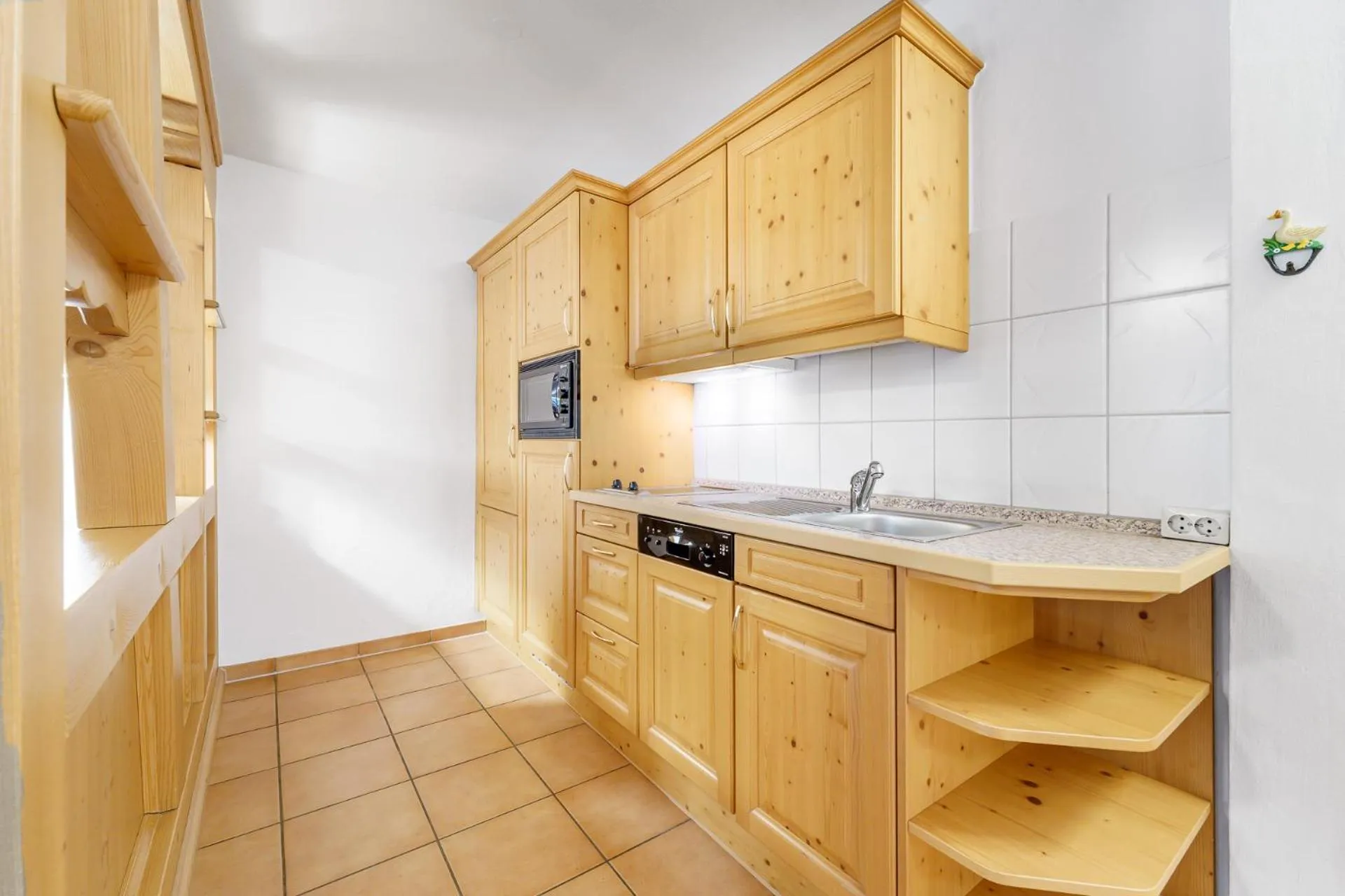 Kitchen or kitchenette in Hotel Schlehdorn