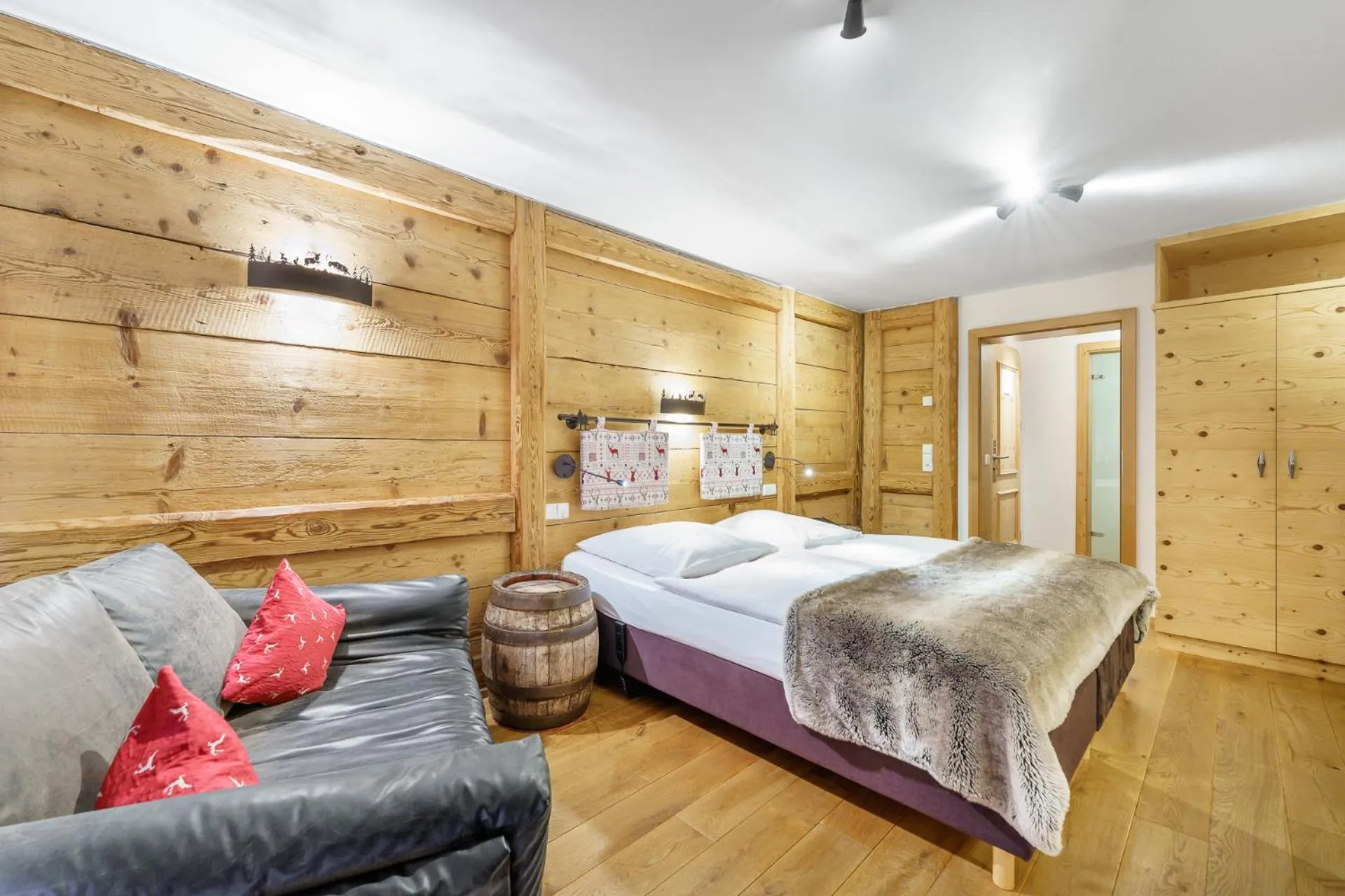 Bedroom, Bed in Hotel Schlehdorn