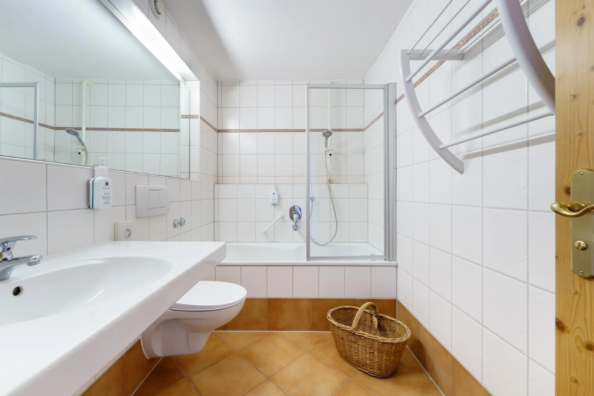 Bathroom in Hotel Schlehdorn