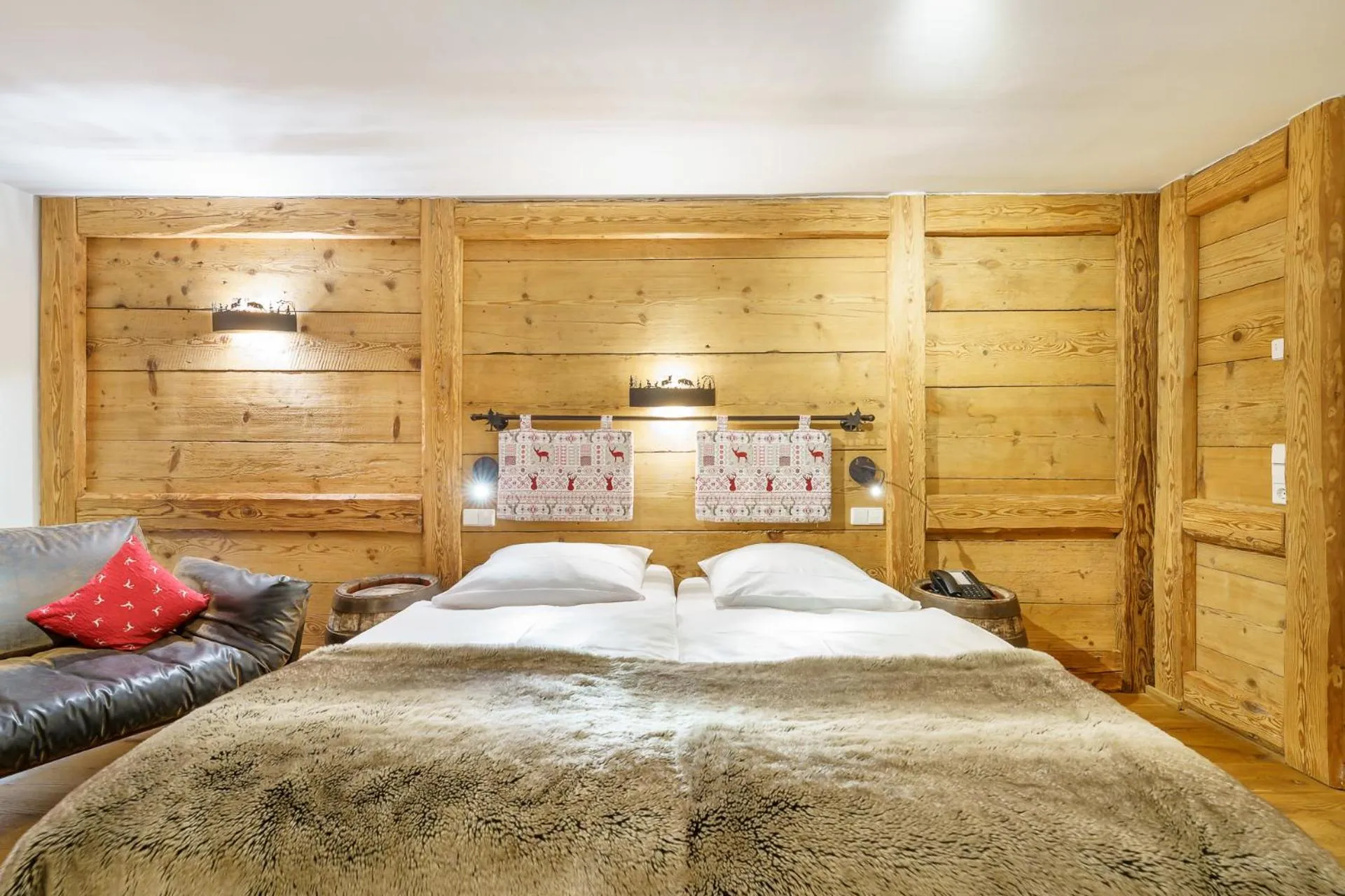 Bedroom, Bed in Hotel Schlehdorn