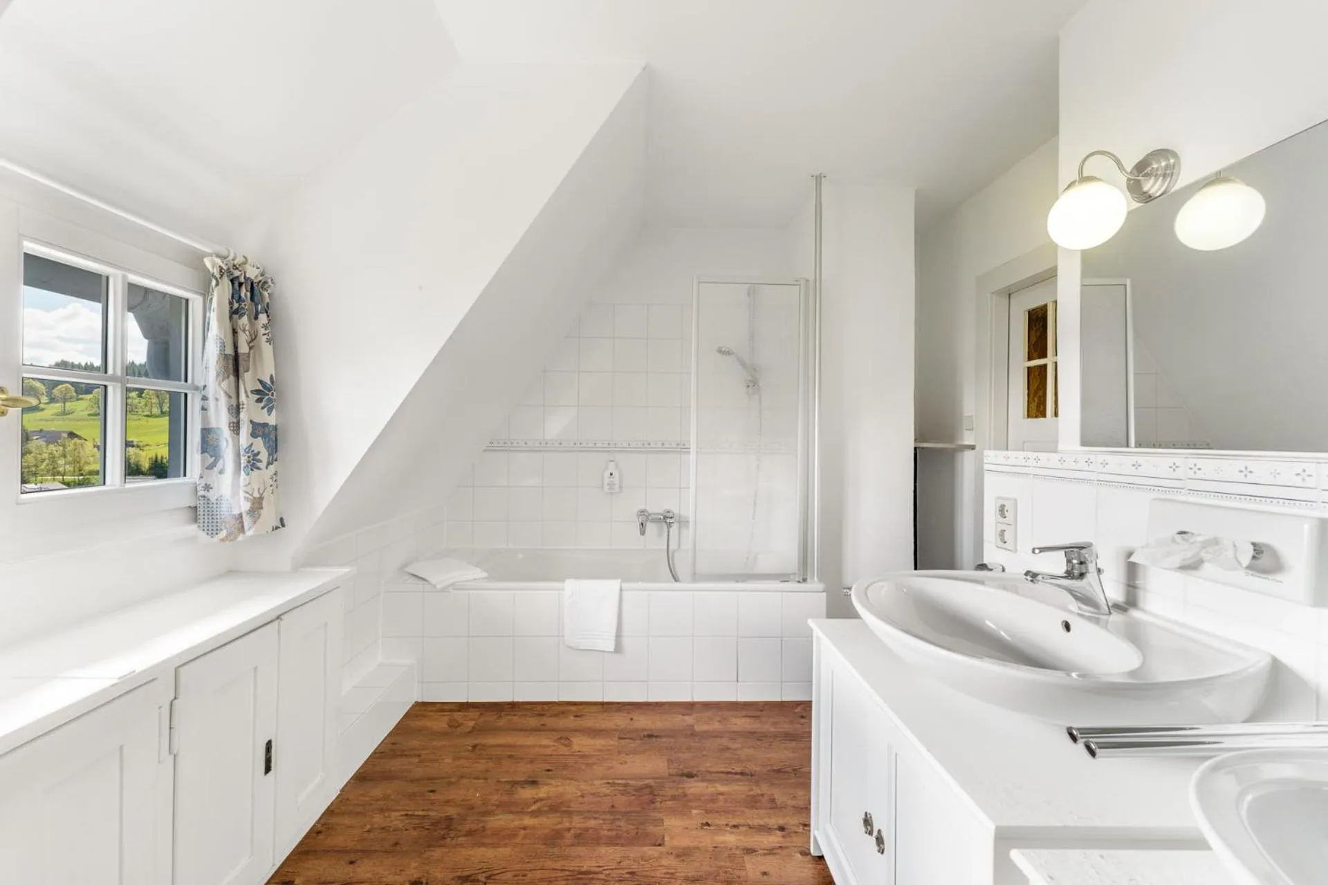 Bathroom in Hotel Schlehdorn