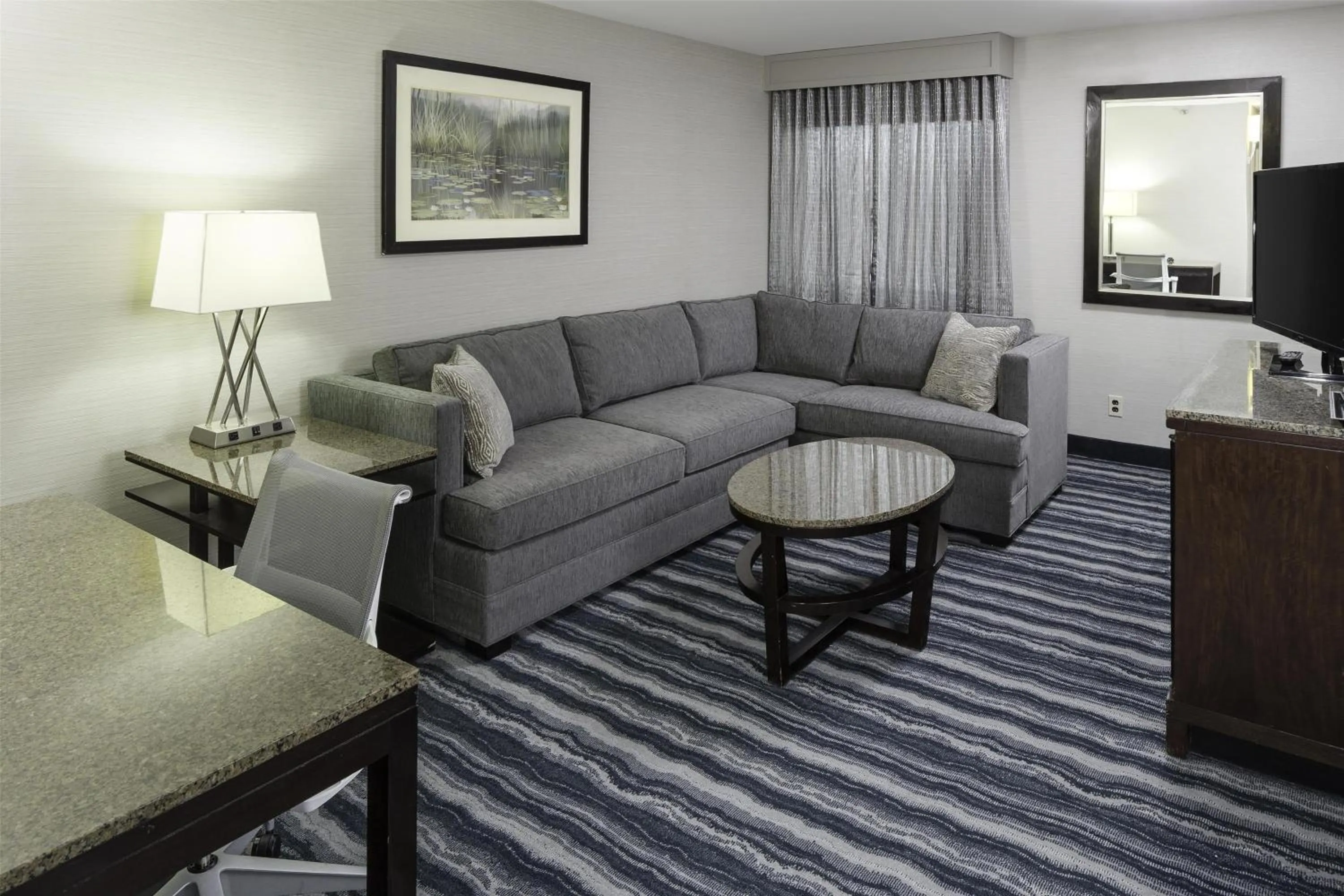 Living room in DoubleTree by Hilton Hotel Wilmington
