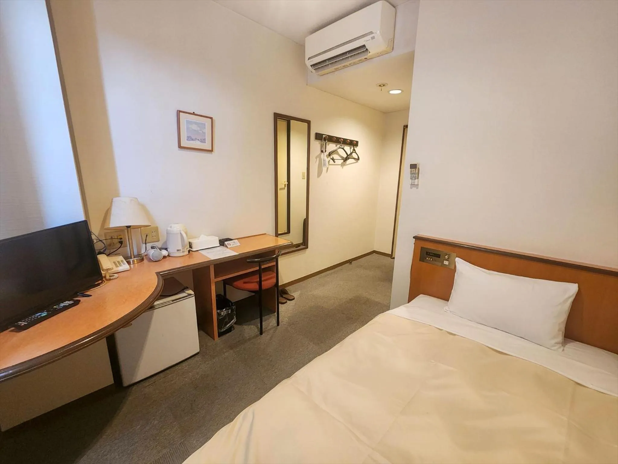 Photo of the whole room in Hotel Kakegawa Hills