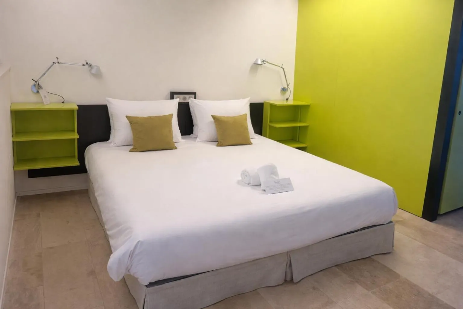 Toilet, Bed in Teritoria le Château de Besseuil