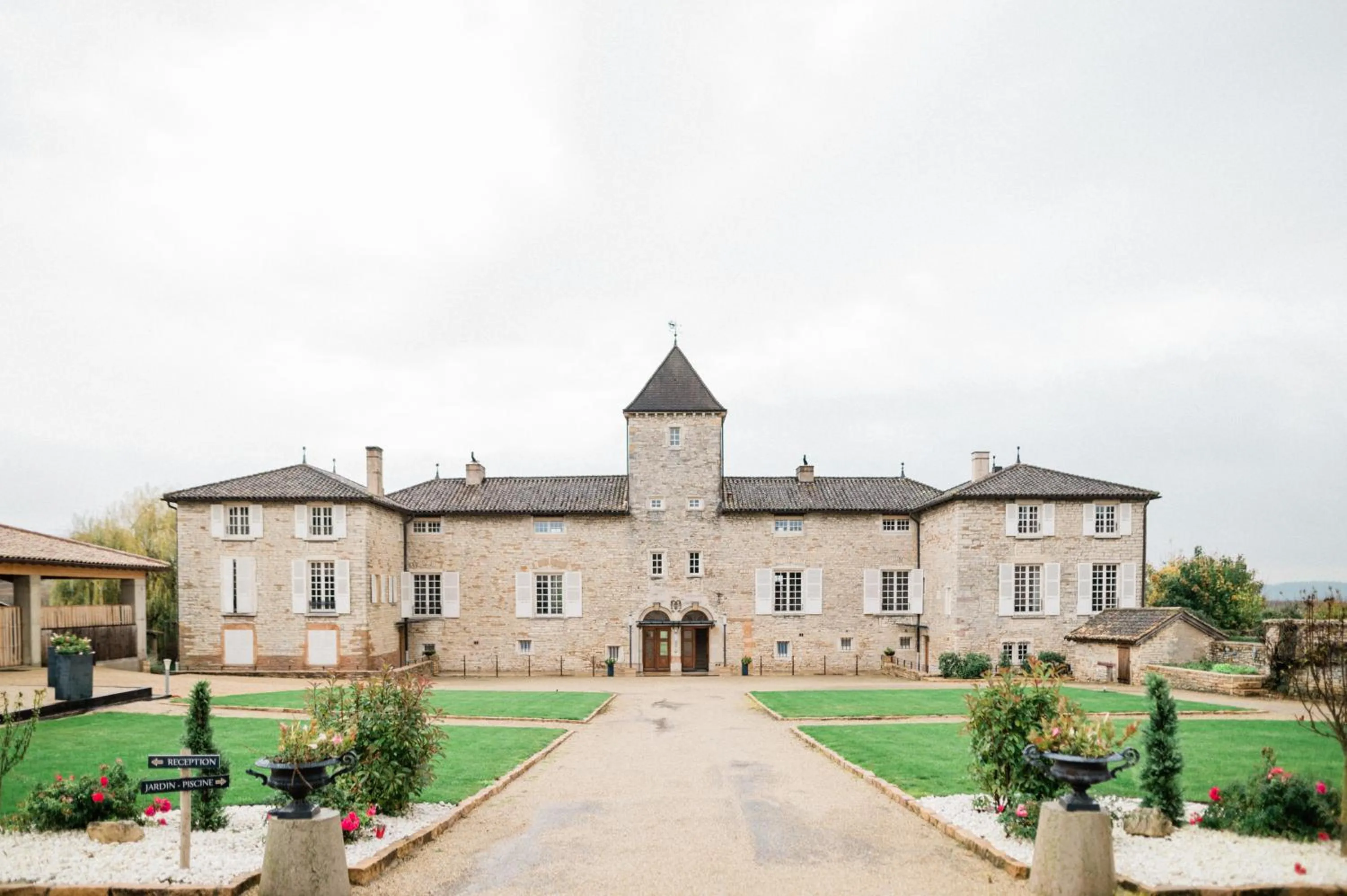 Property building in Teritoria le Château de Besseuil
