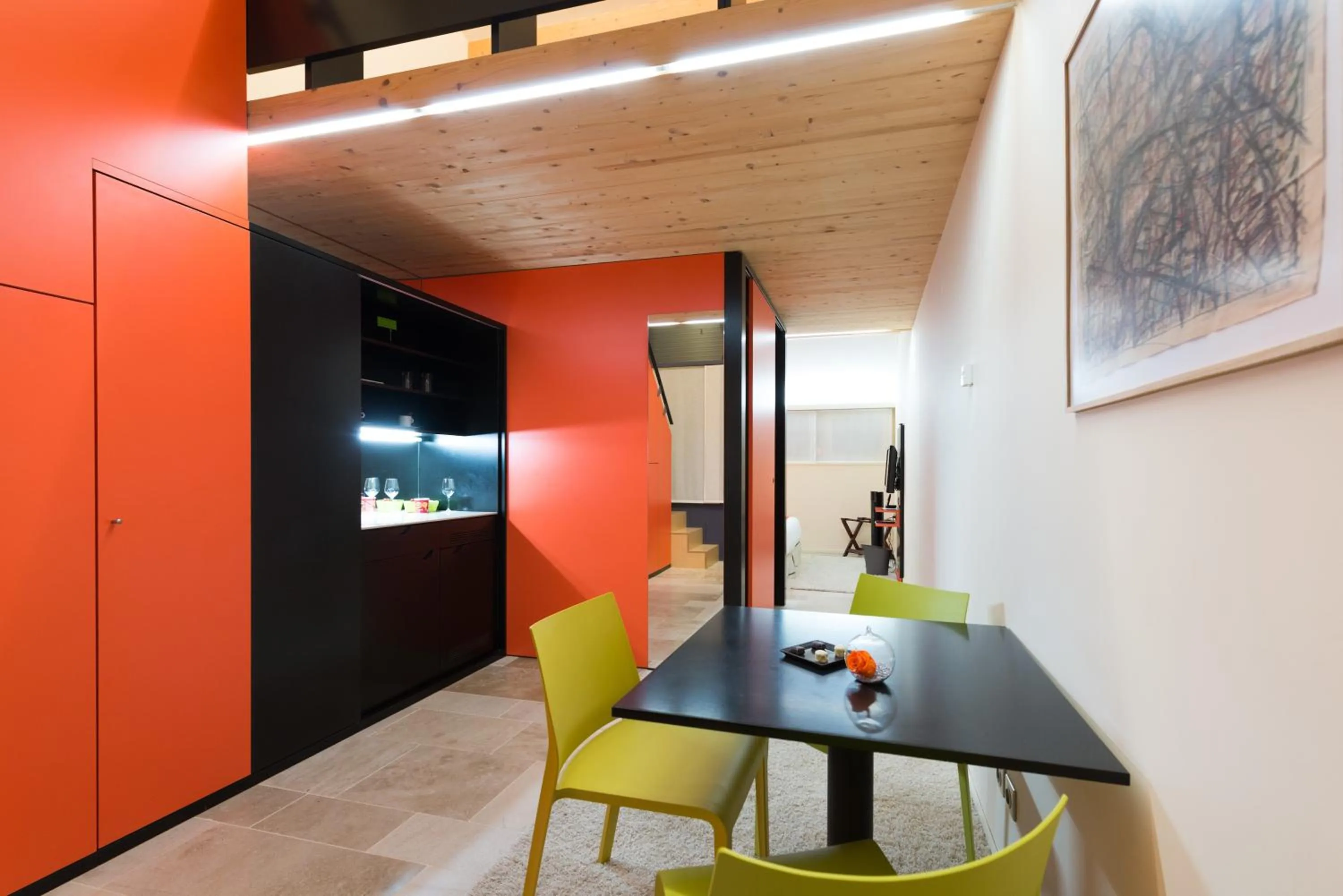 Coffee/tea facilities in Hôtel-Restaurant le Château de Besseuil, Mâcon Nord - Teritoria