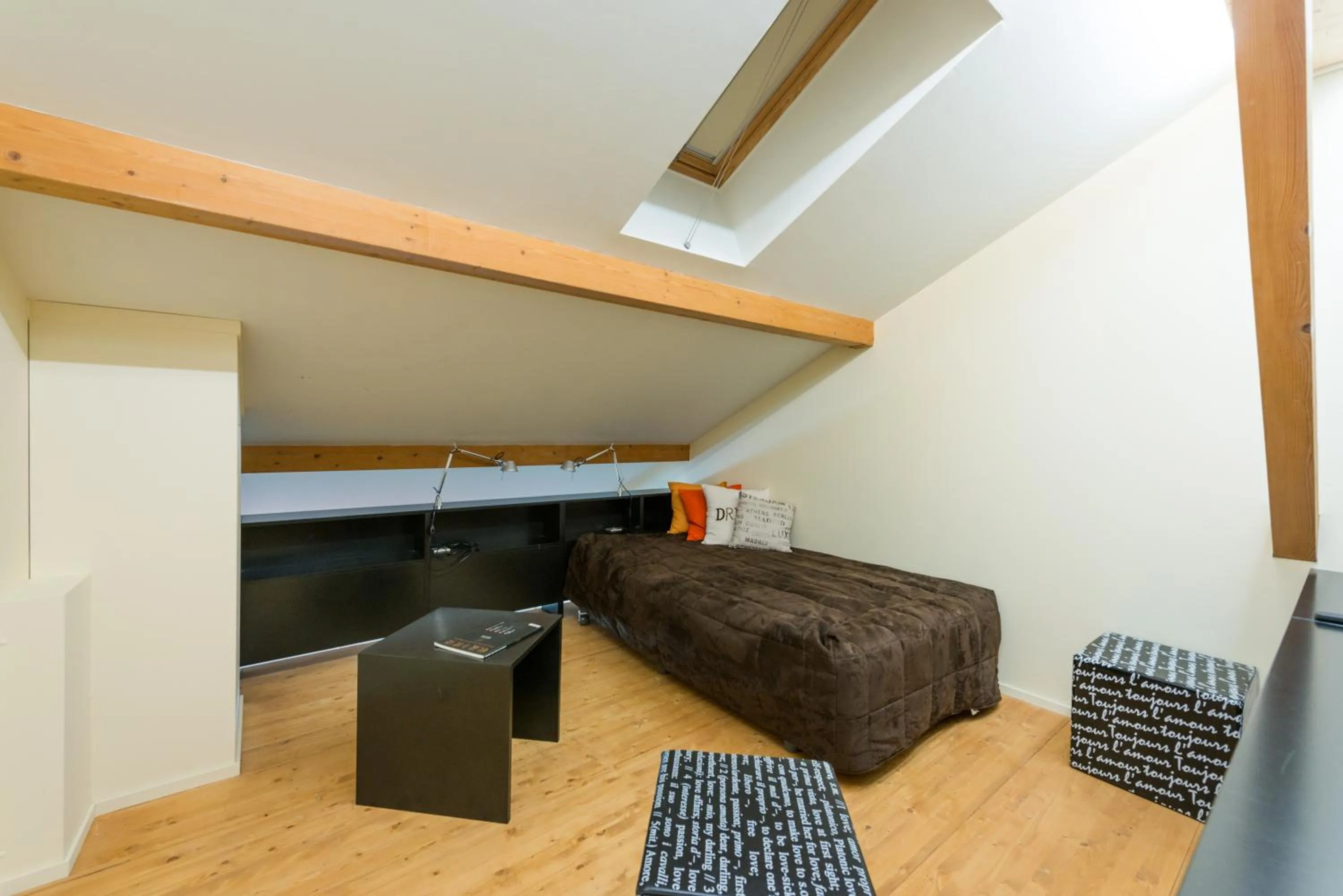 Bed in Hôtel-Restaurant le Château de Besseuil, Mâcon Nord - Teritoria