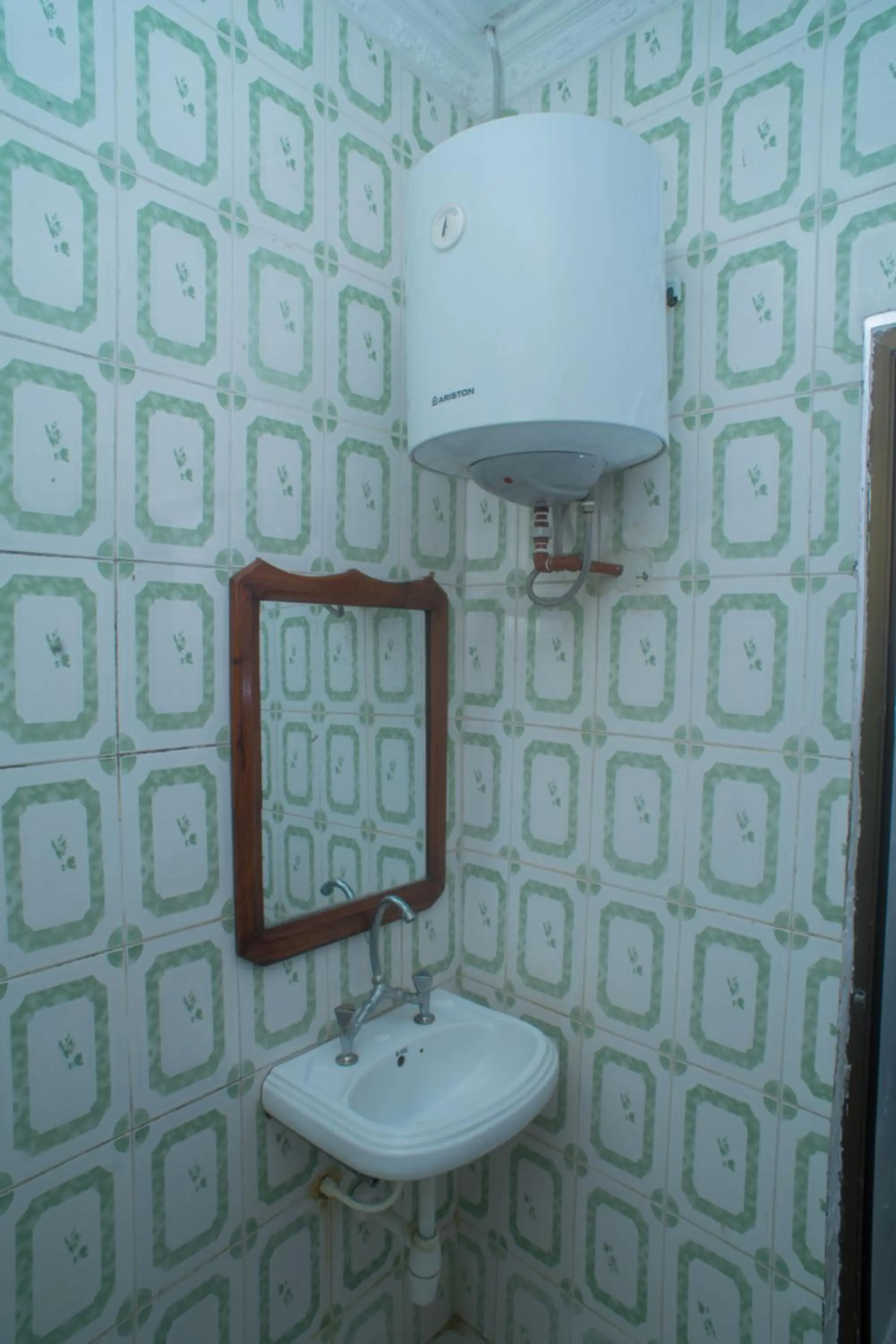 Toilet in Arusha Giraffe Lodge