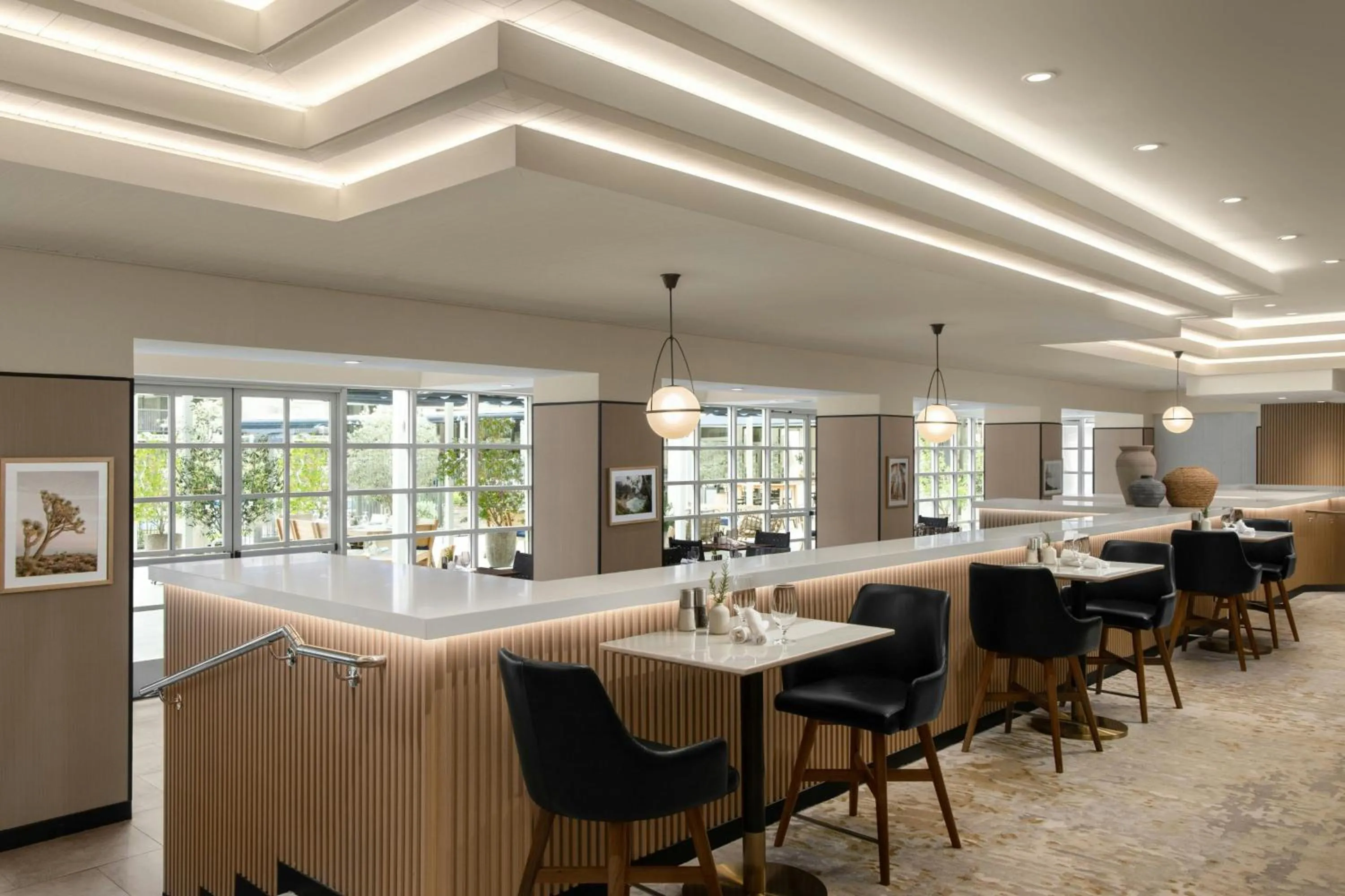 Restaurant/places to eat in Sheraton Universal