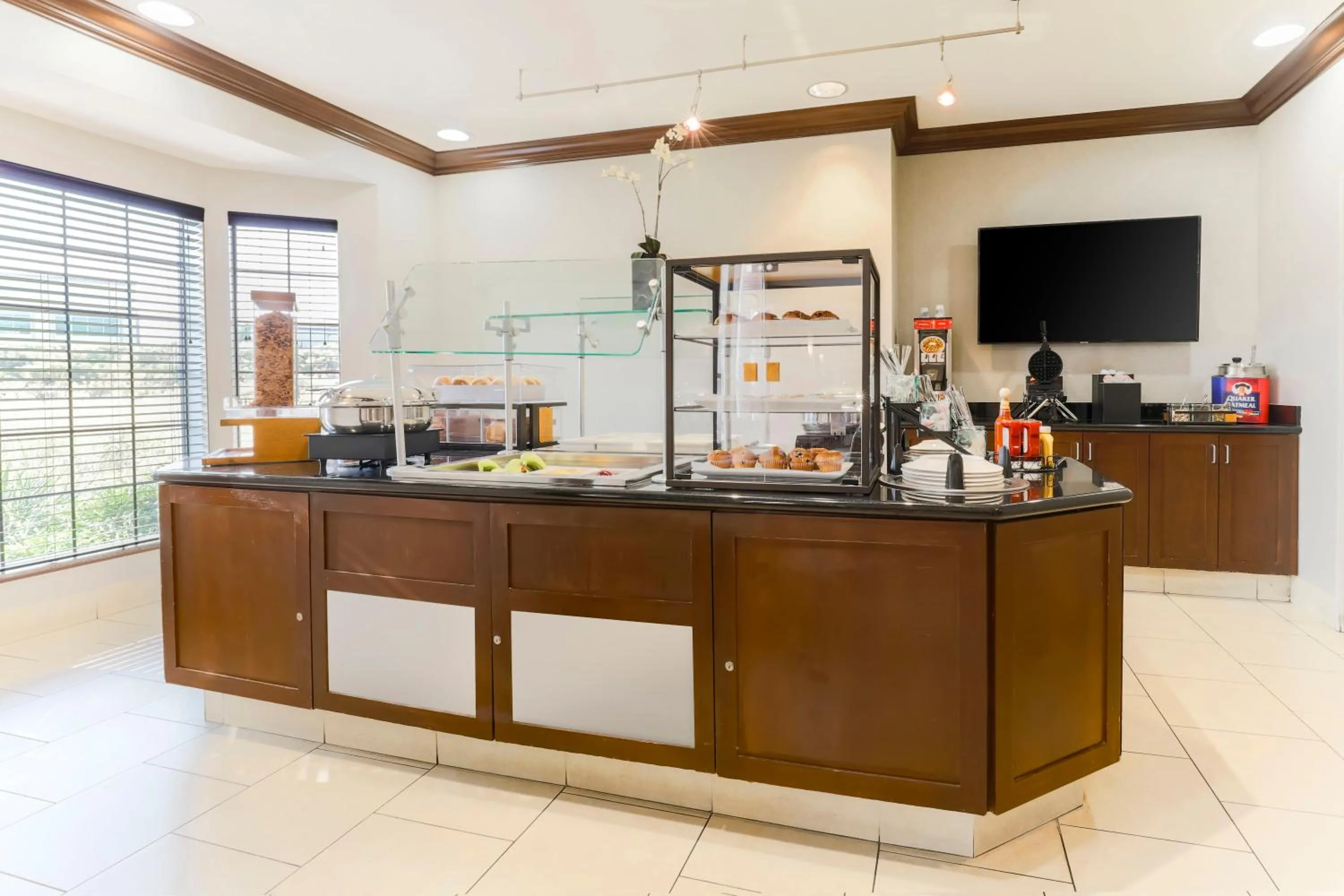 Breakfast in Staybridge Suites Reno Nevada by IHG