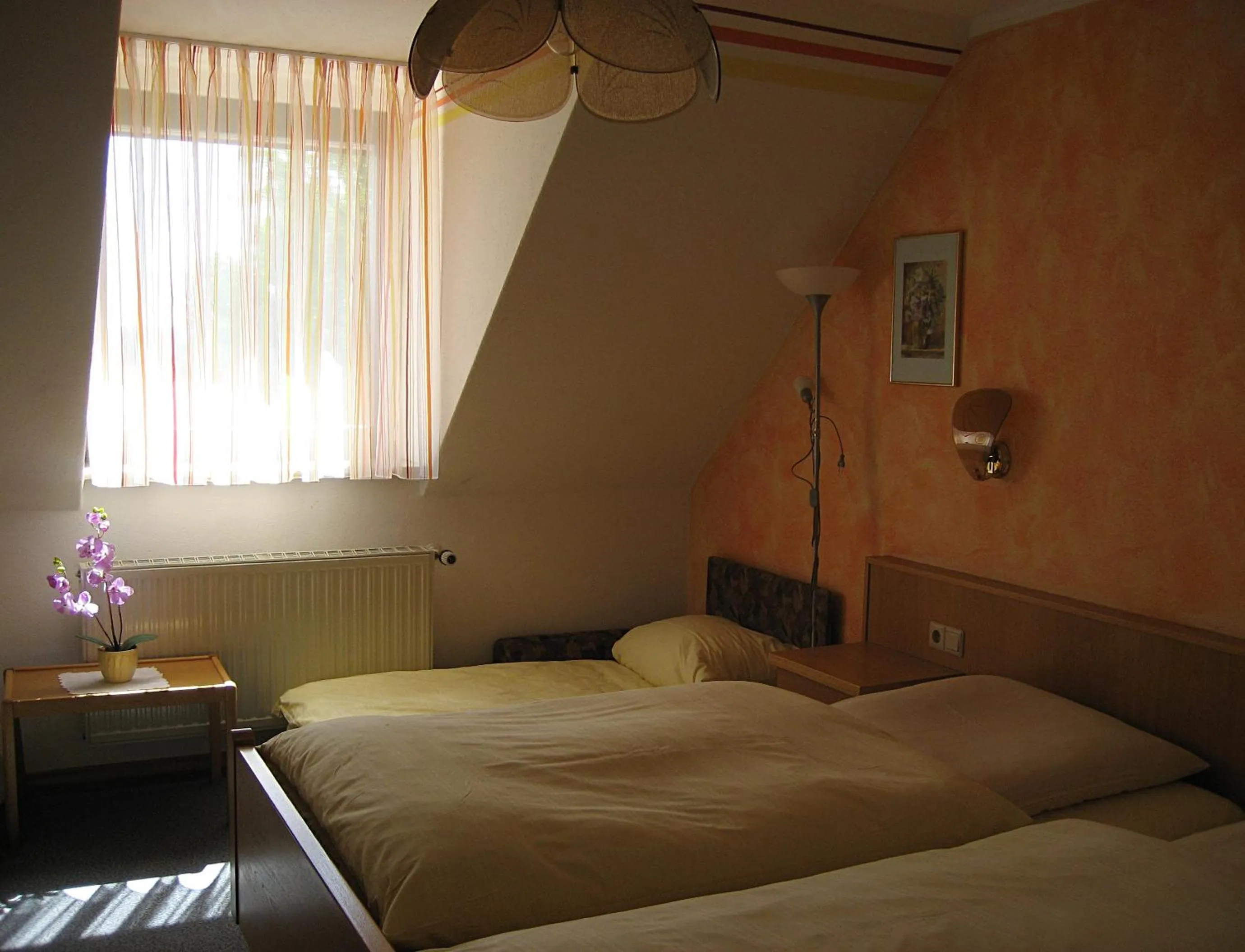 Photo of the whole room, Bed in Hotel-Gasthof "Zum Bartl"