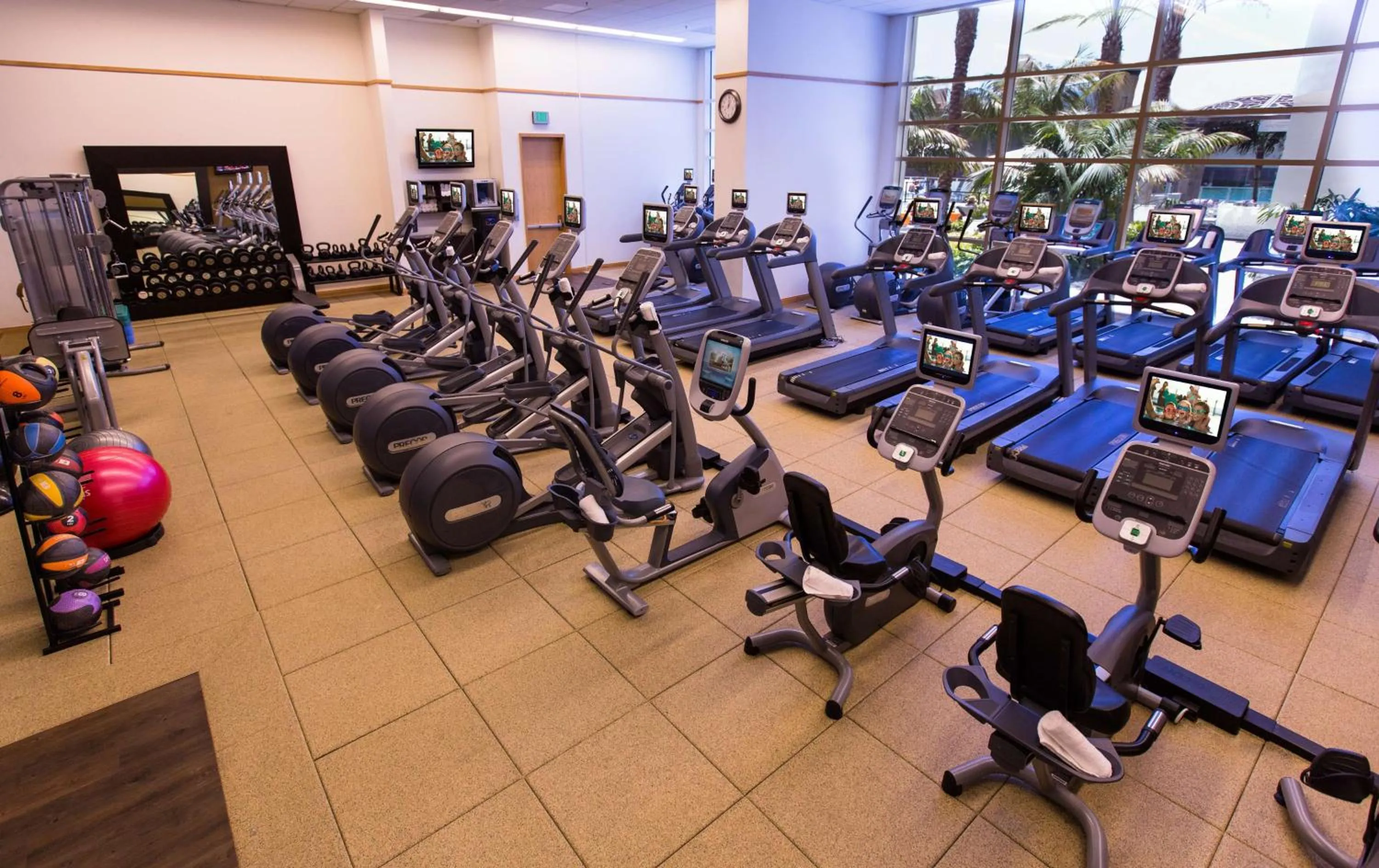 Fitness centre/facilities in Hilton San Diego Bayfront