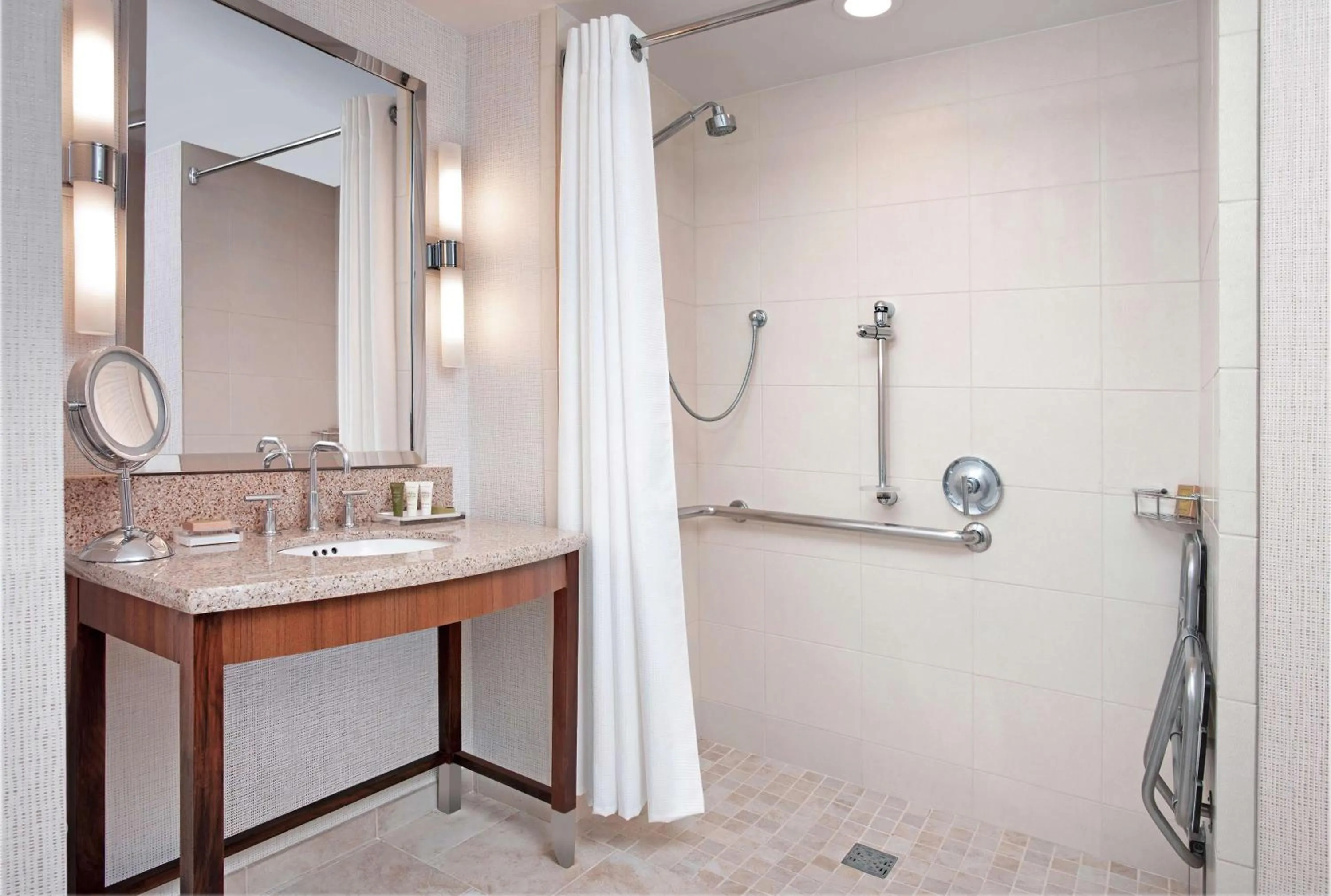 Bathroom in Hilton San Diego Bayfront