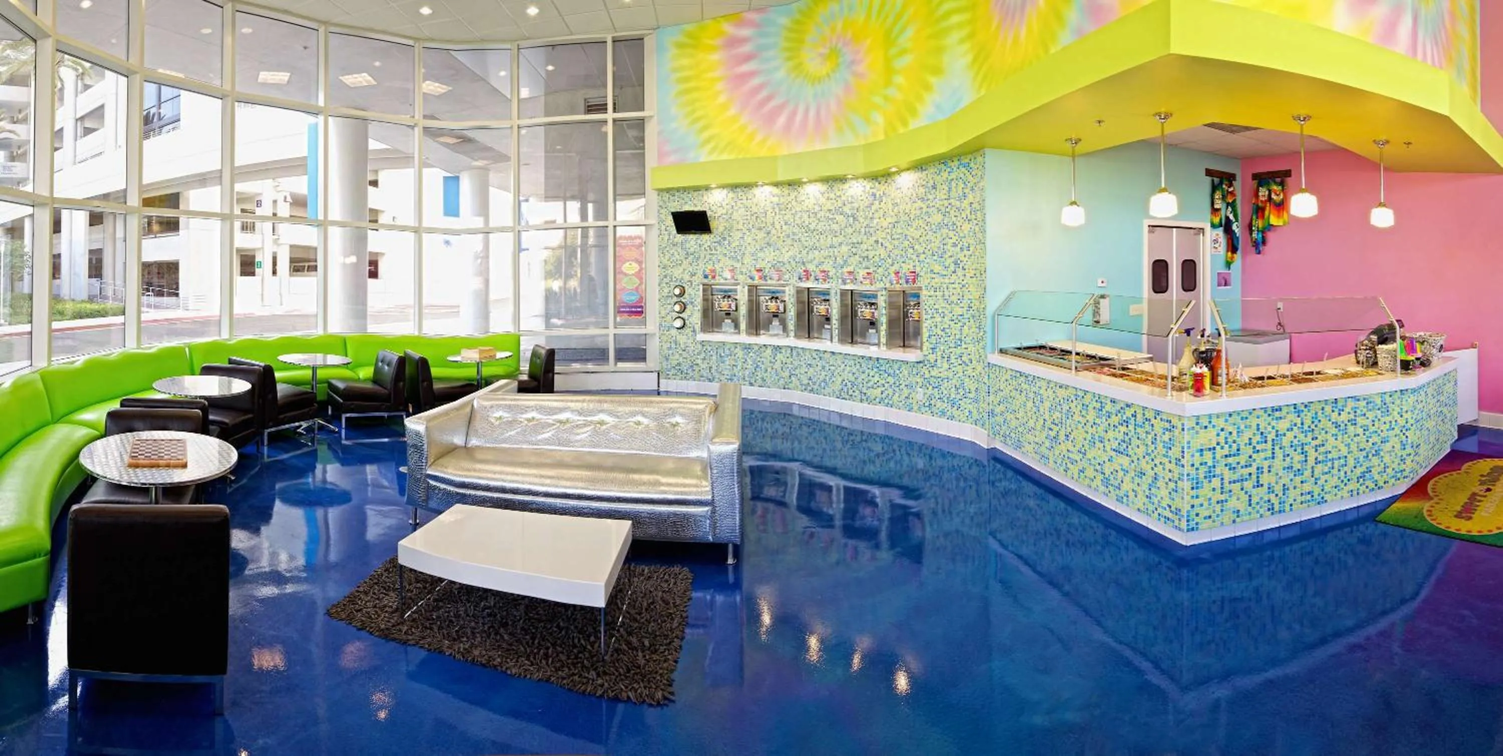 Restaurant/places to eat in Hilton San Diego Bayfront