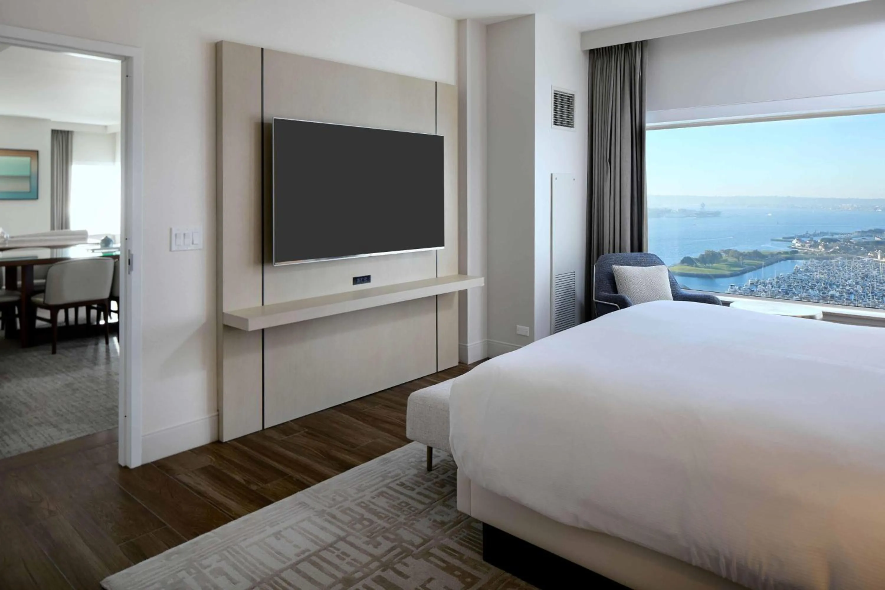 Bed in Hilton San Diego Bayfront