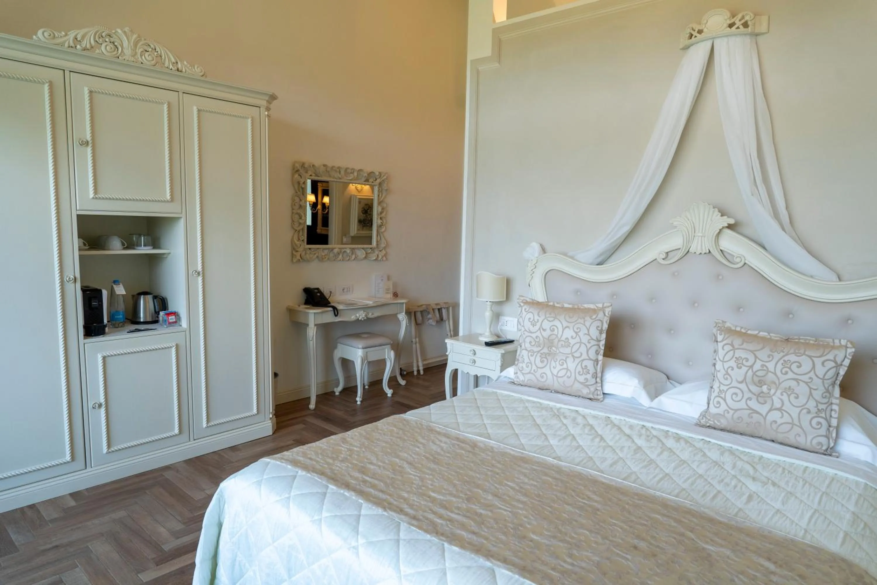 Bed in Relais Sassa al Sole