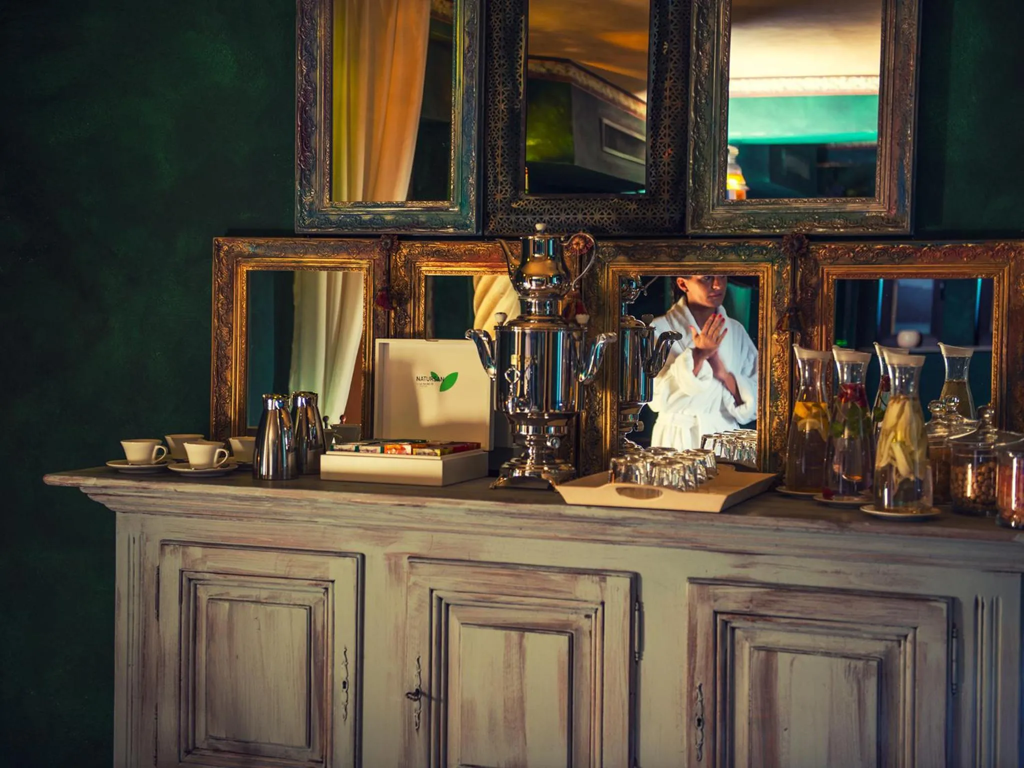 Decorative detail in Relais Sassa al Sole