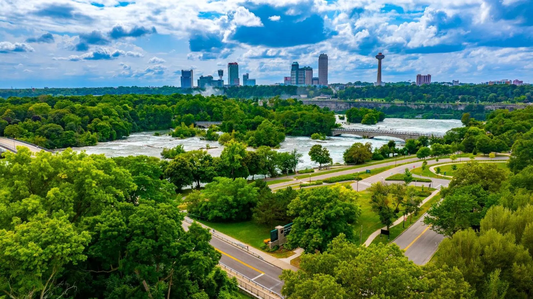 Photo of the whole room in Holiday Inn Niagara Falls State Park Entry by IHG