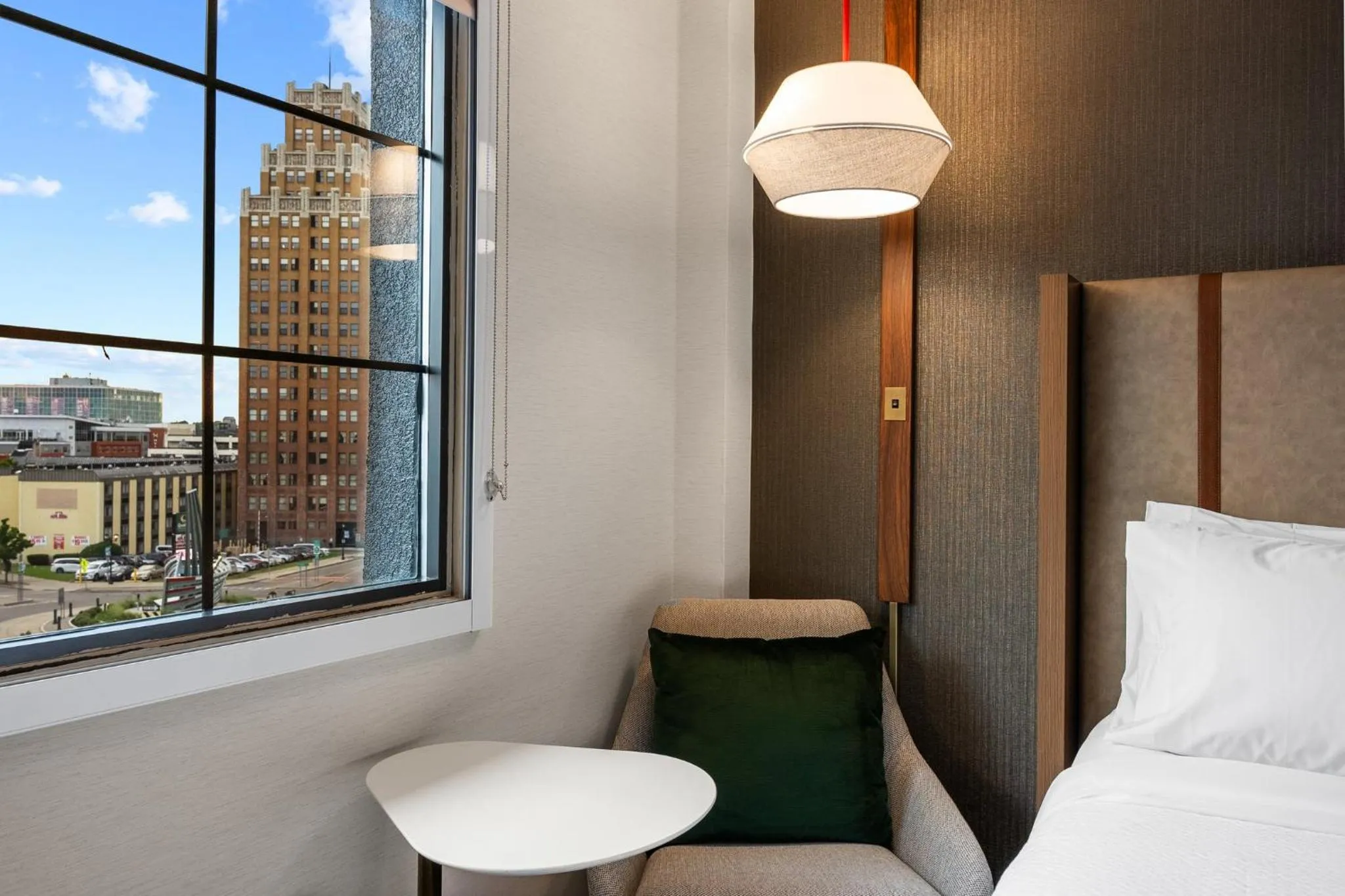 Photo of the whole room, Bed in Holiday Inn Niagara Falls State Park Entry by IHG