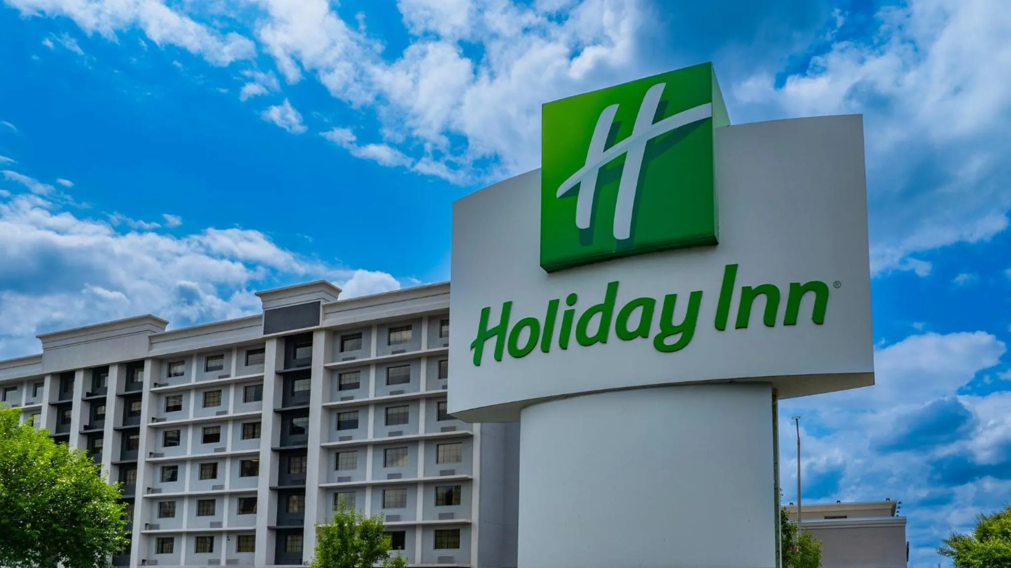 Property building in Holiday Inn Niagara Falls State Park Entry by IHG