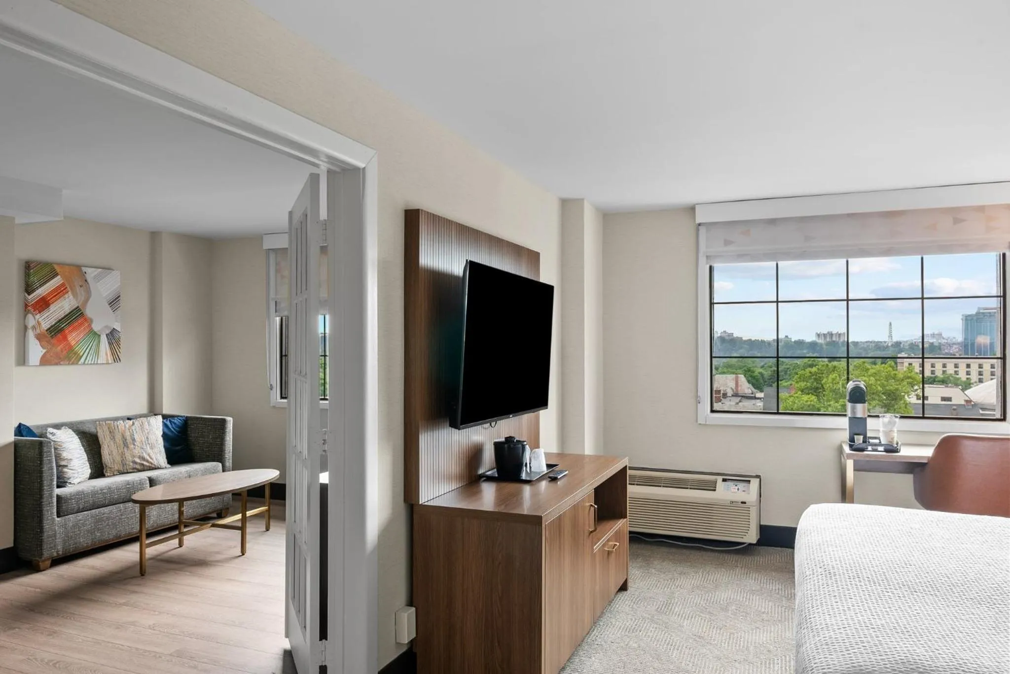 Photo of the whole room in Holiday Inn Niagara Falls State Park Entry by IHG