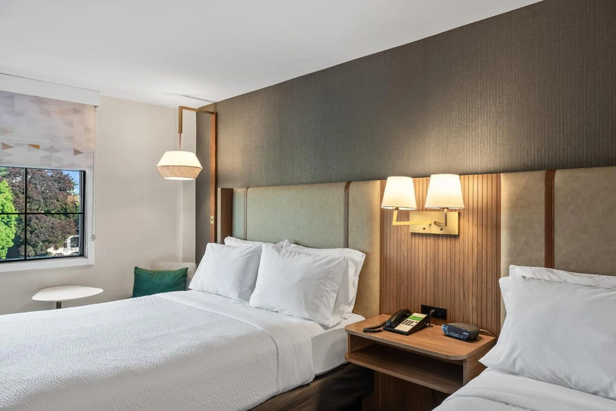 Photo of the whole room, Bed in Holiday Inn Niagara Falls State Park Entry by IHG